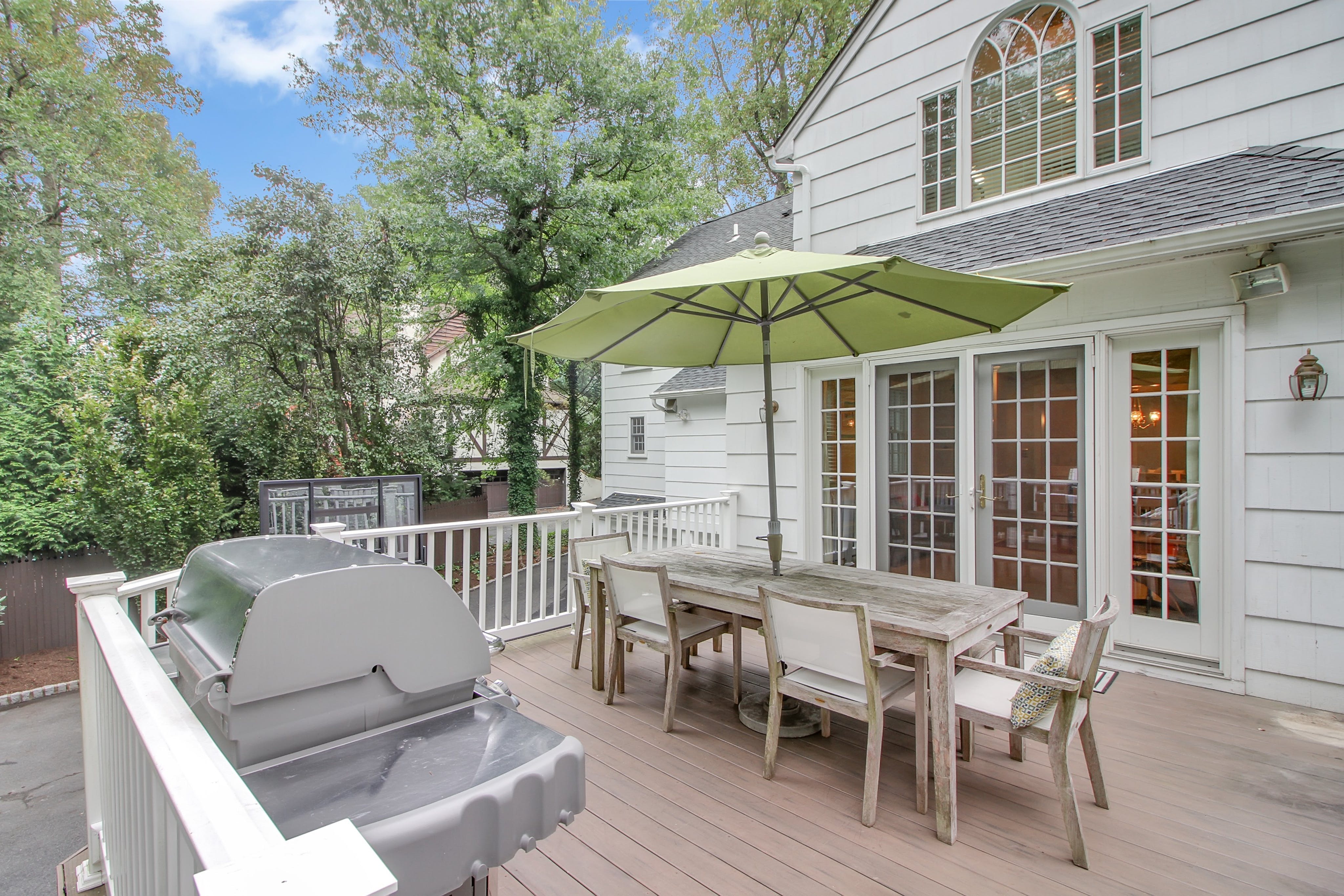 250 Summit Avenue