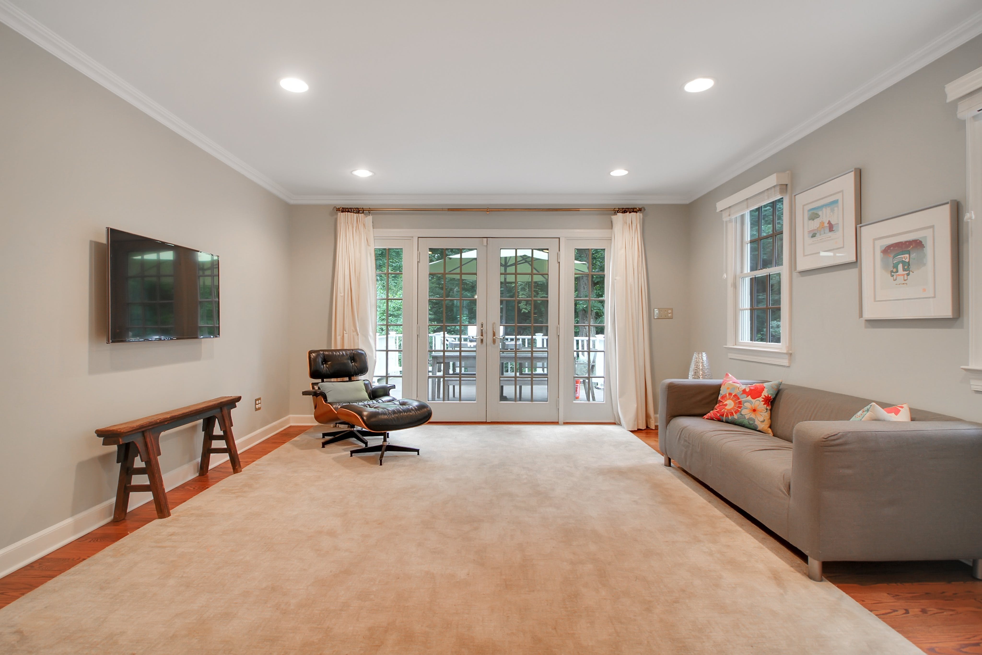 250 Summit Avenue