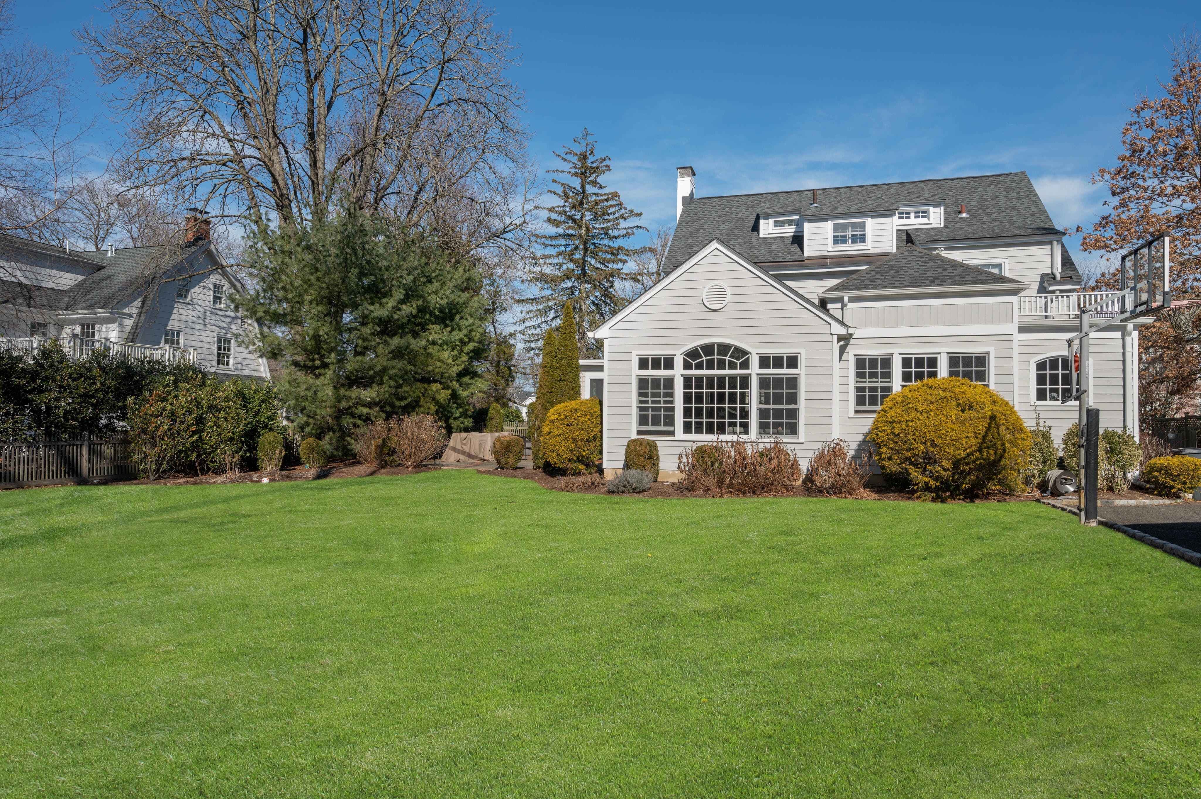 8 Oakland Place