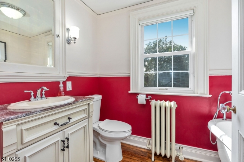 920 Cedar Brook