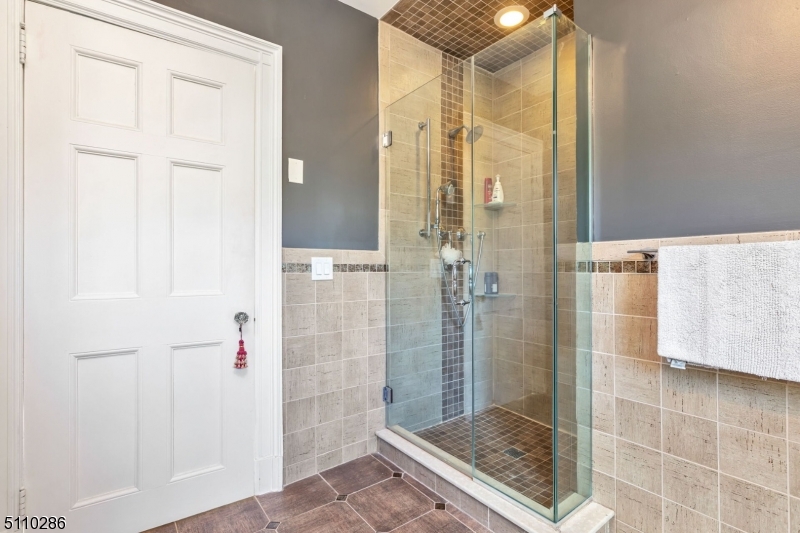 920 Cedar Brook