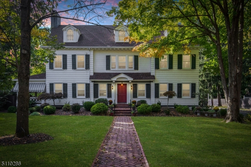 920 Cedar Brook