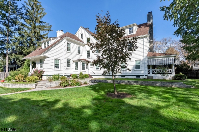 920 Cedar Brook