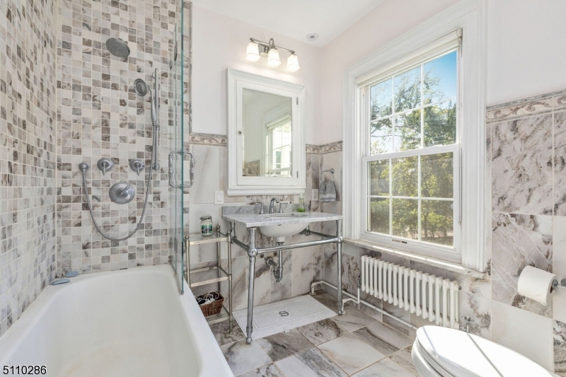 920 Cedar Brook