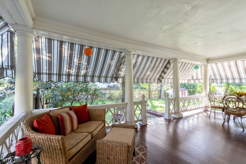 920 Cedar Brook