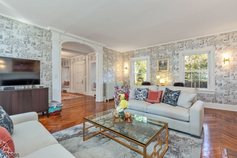 920 Cedar Brook