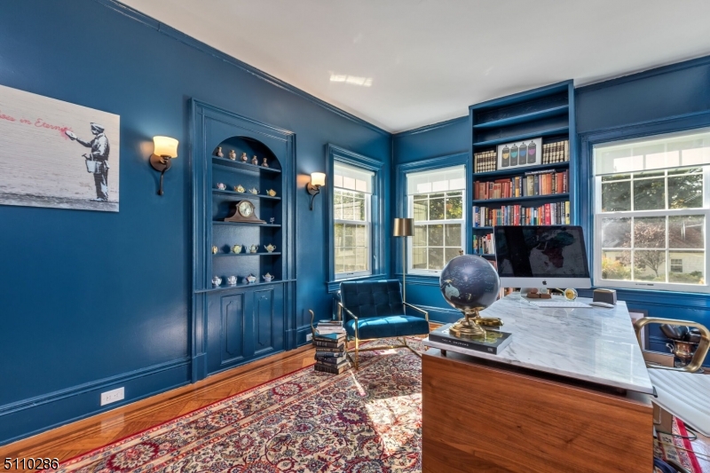 920 Cedar Brook