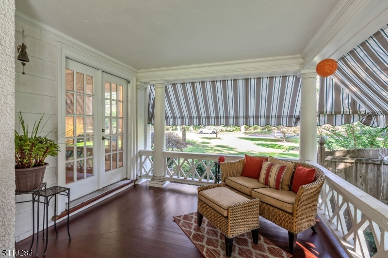 920 Cedar Brook