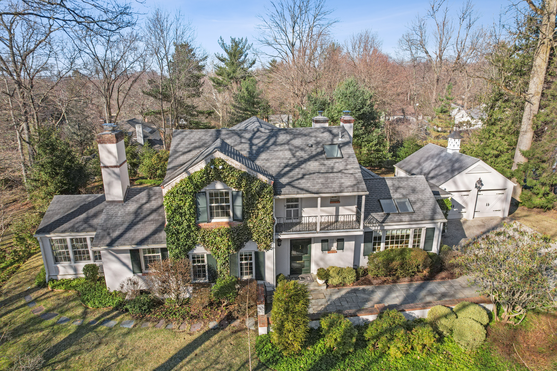 38 Middle Way