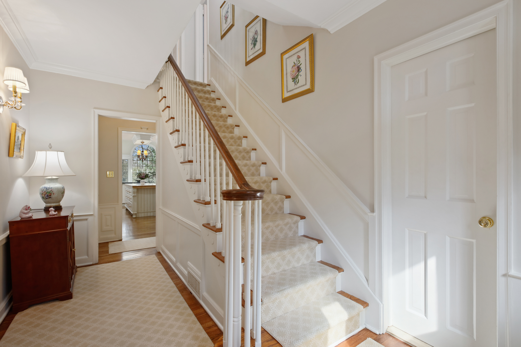 38 Middle Way