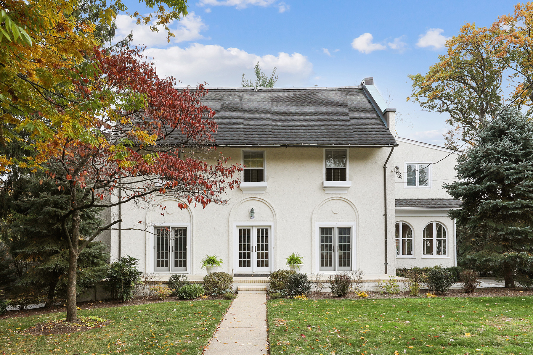 20 Pine Terrace East