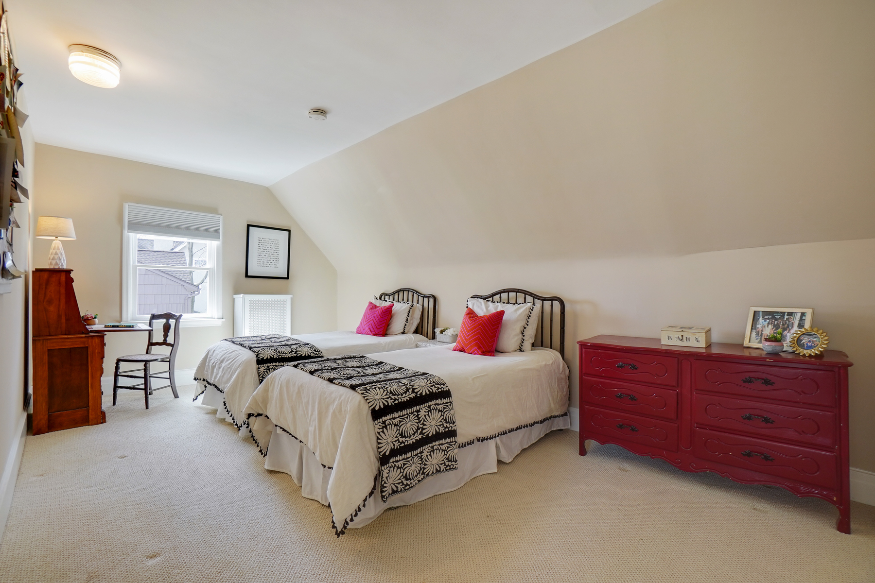 20 Pine Terrace East