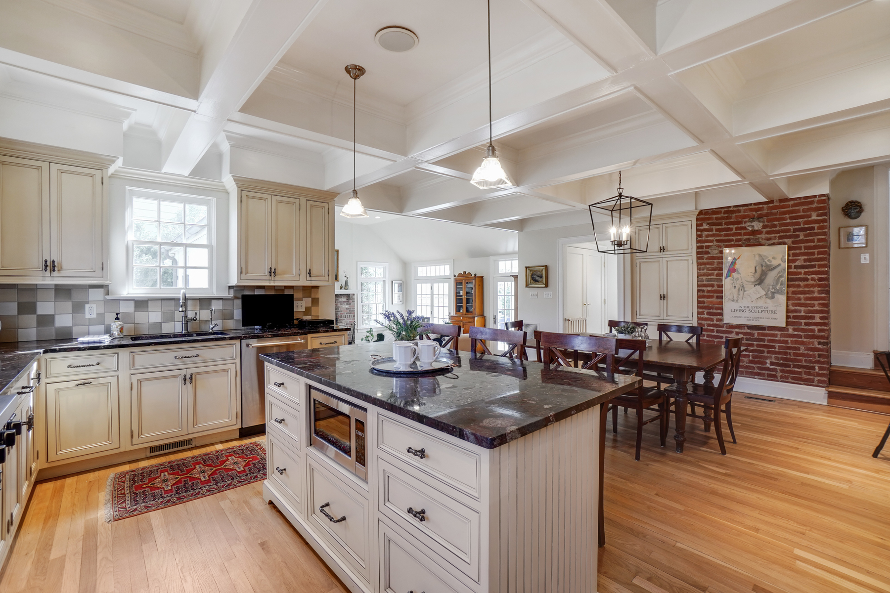 20 Pine Terrace East
