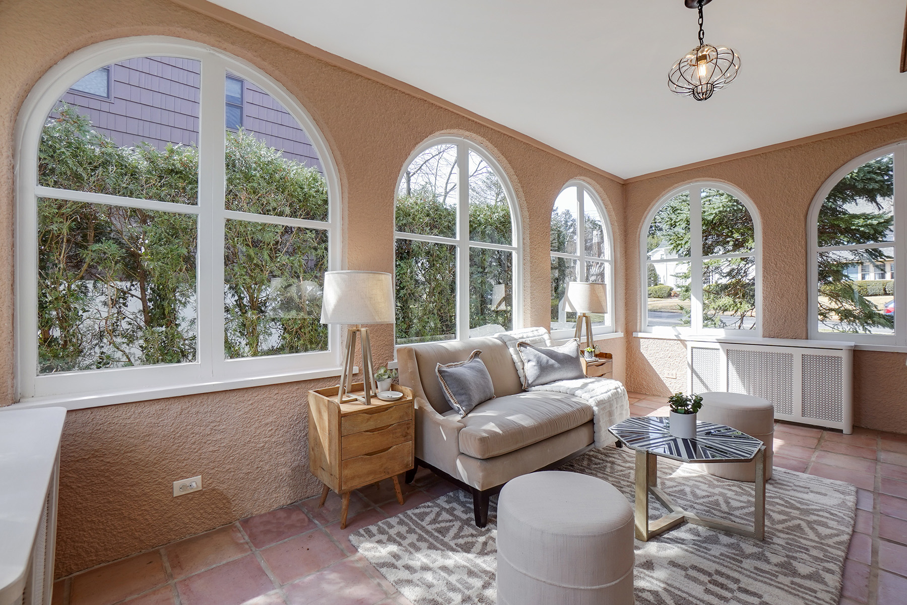20 Pine Terrace East