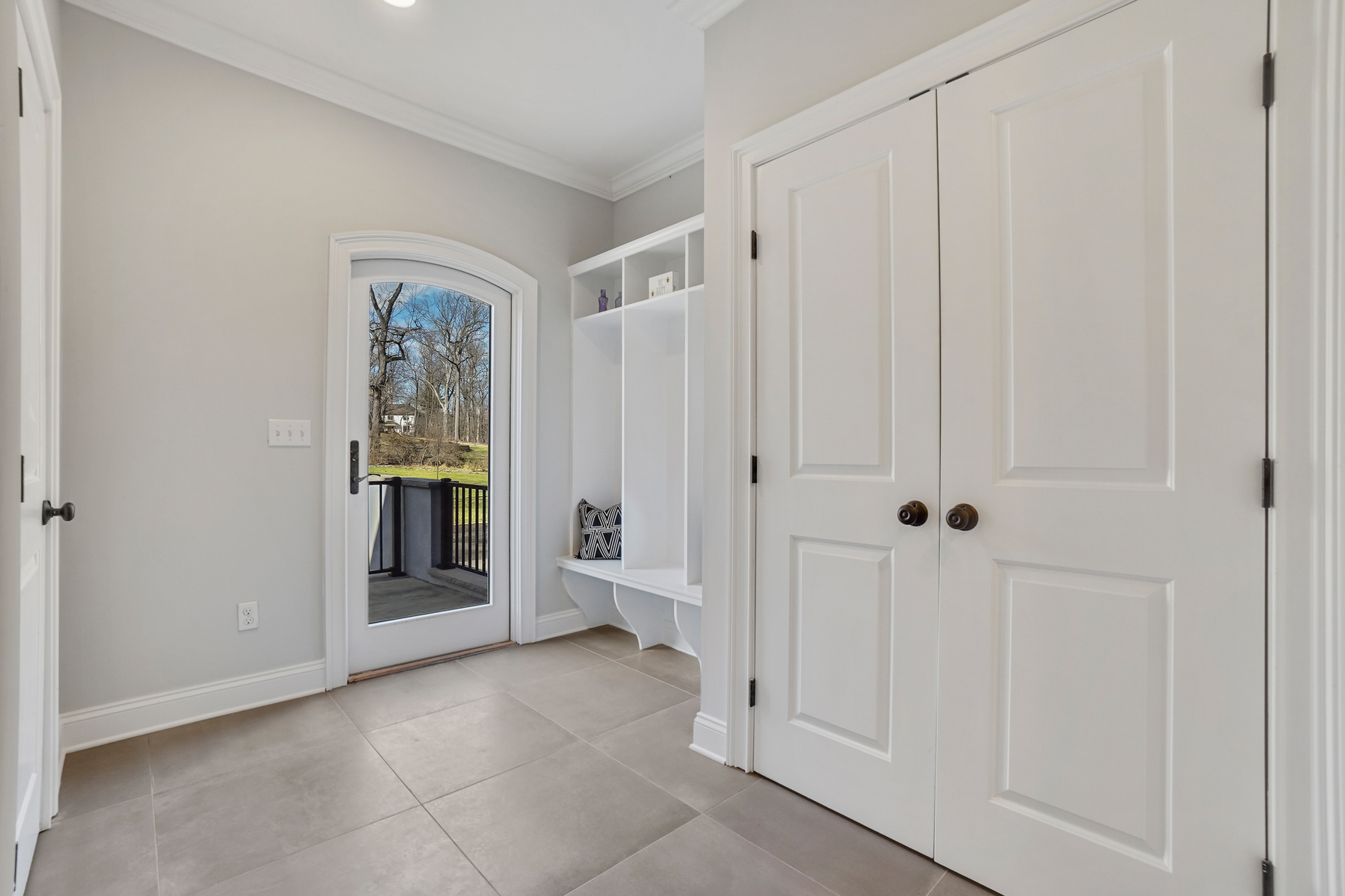 611 Ridge Road