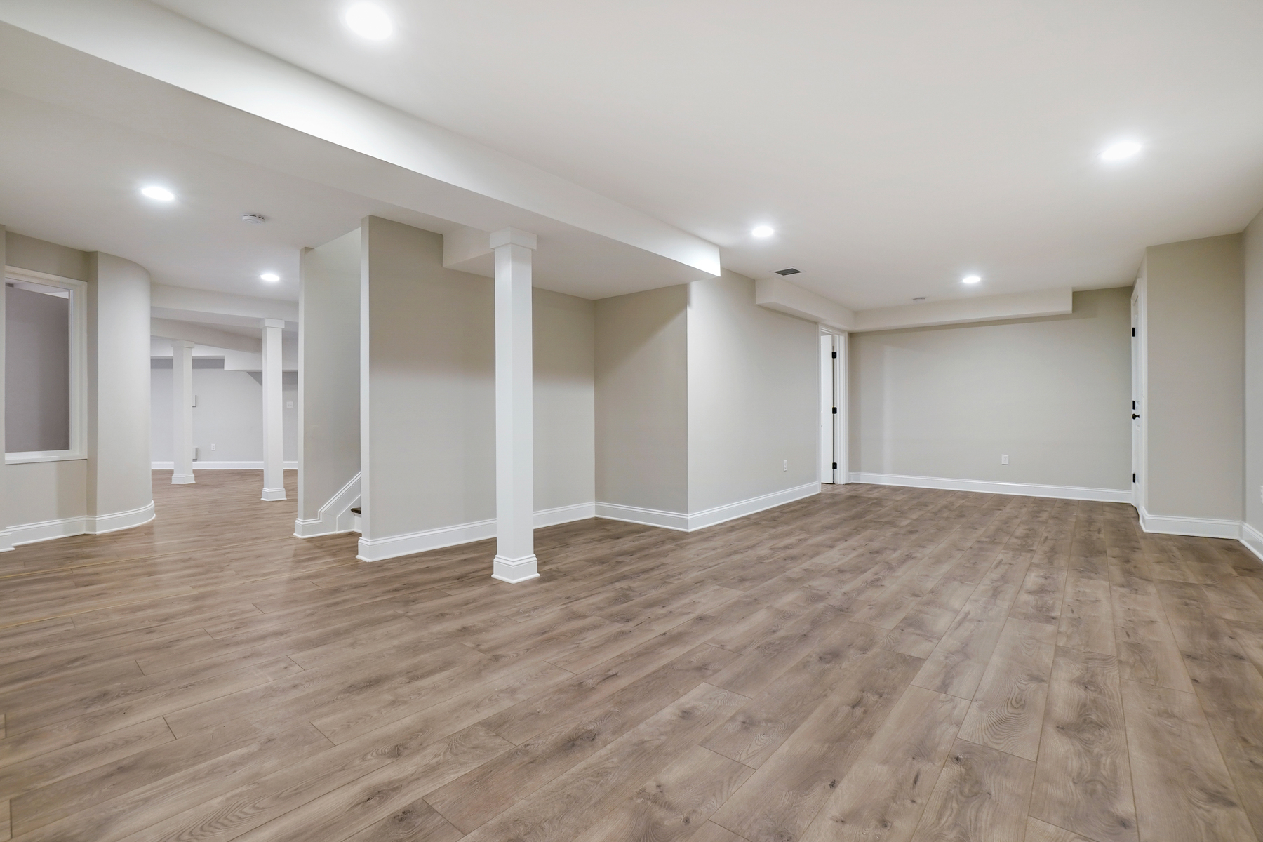 611 Ridge Road