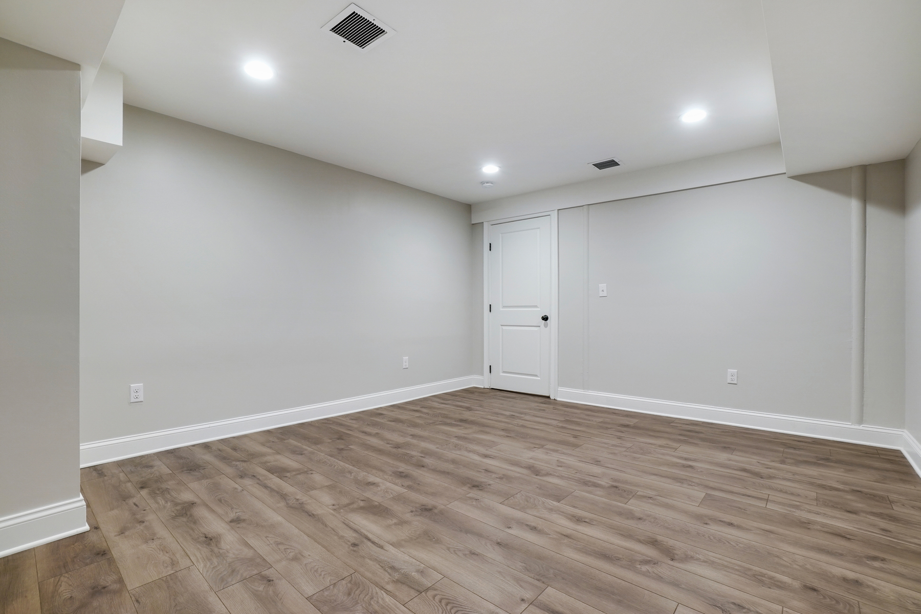 611 Ridge Road