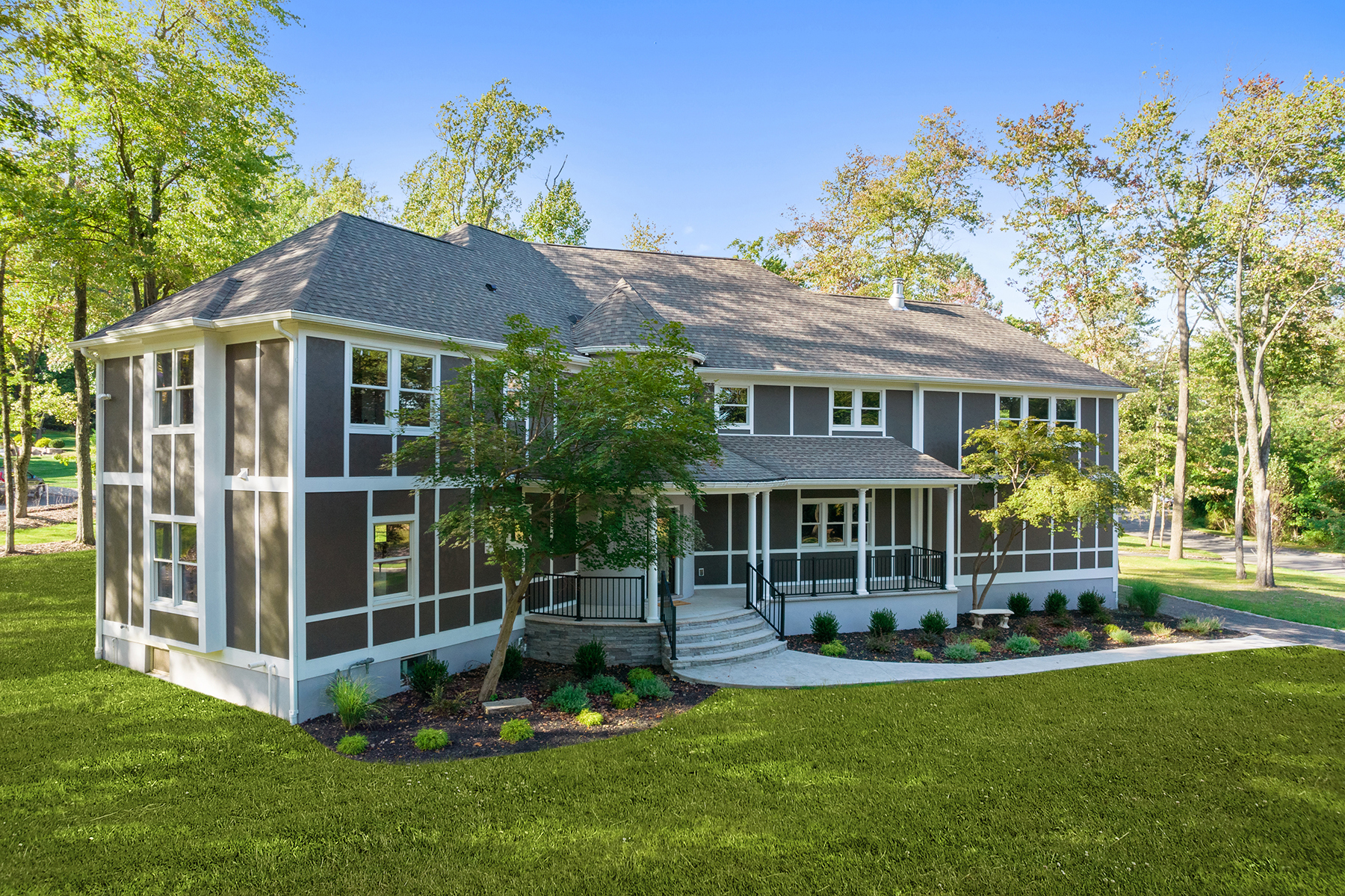 611 Ridge Road