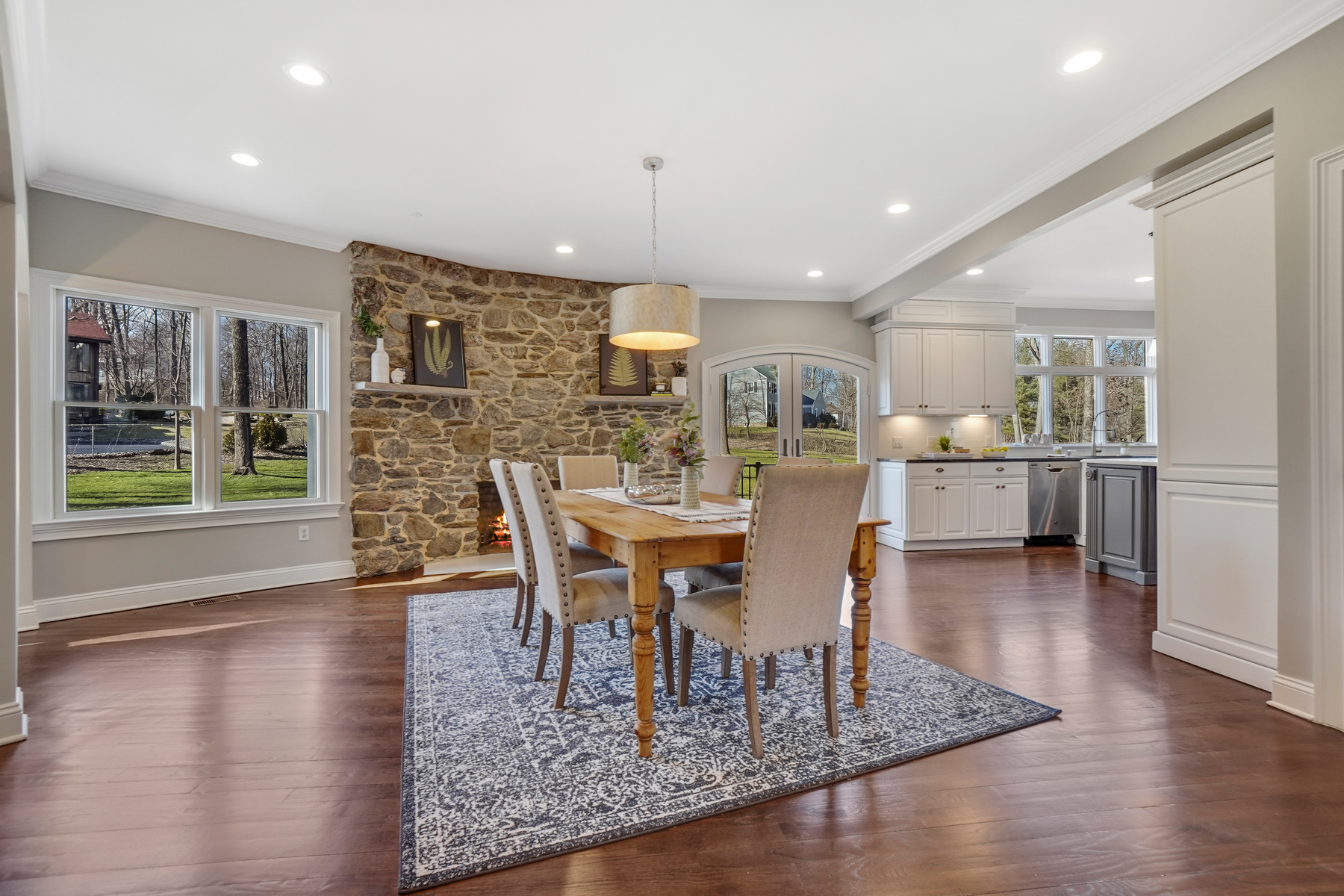 611 Ridge Road
