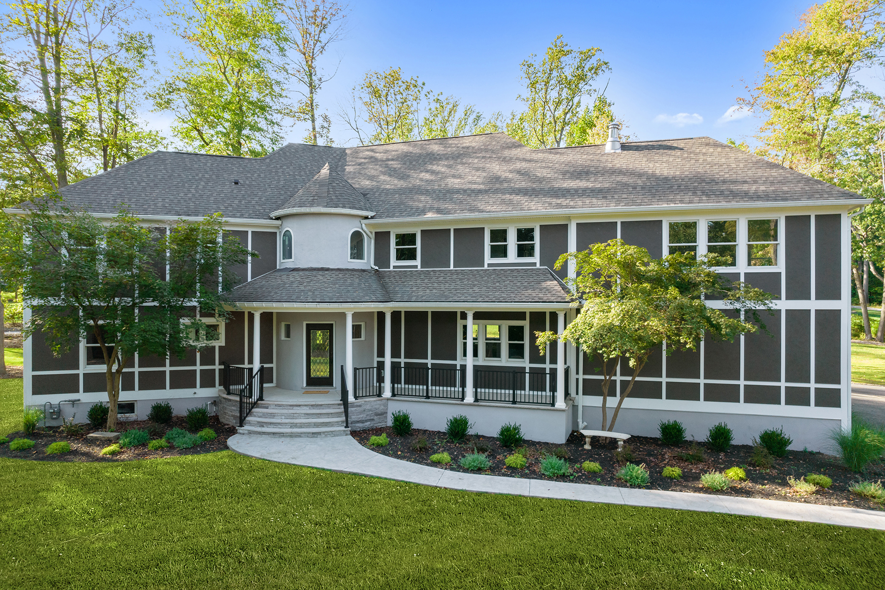 611 Ridge Road