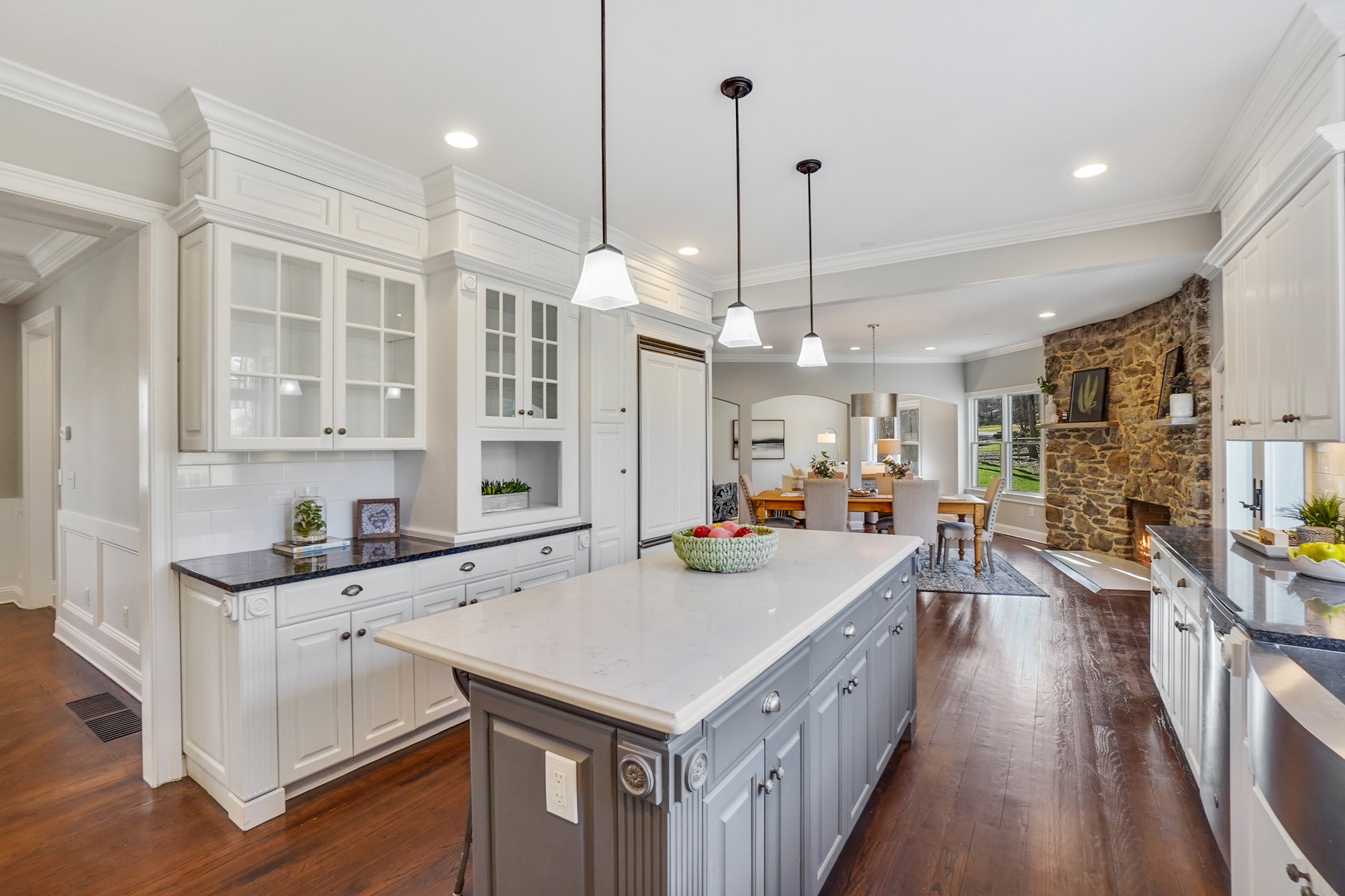 611 Ridge Road