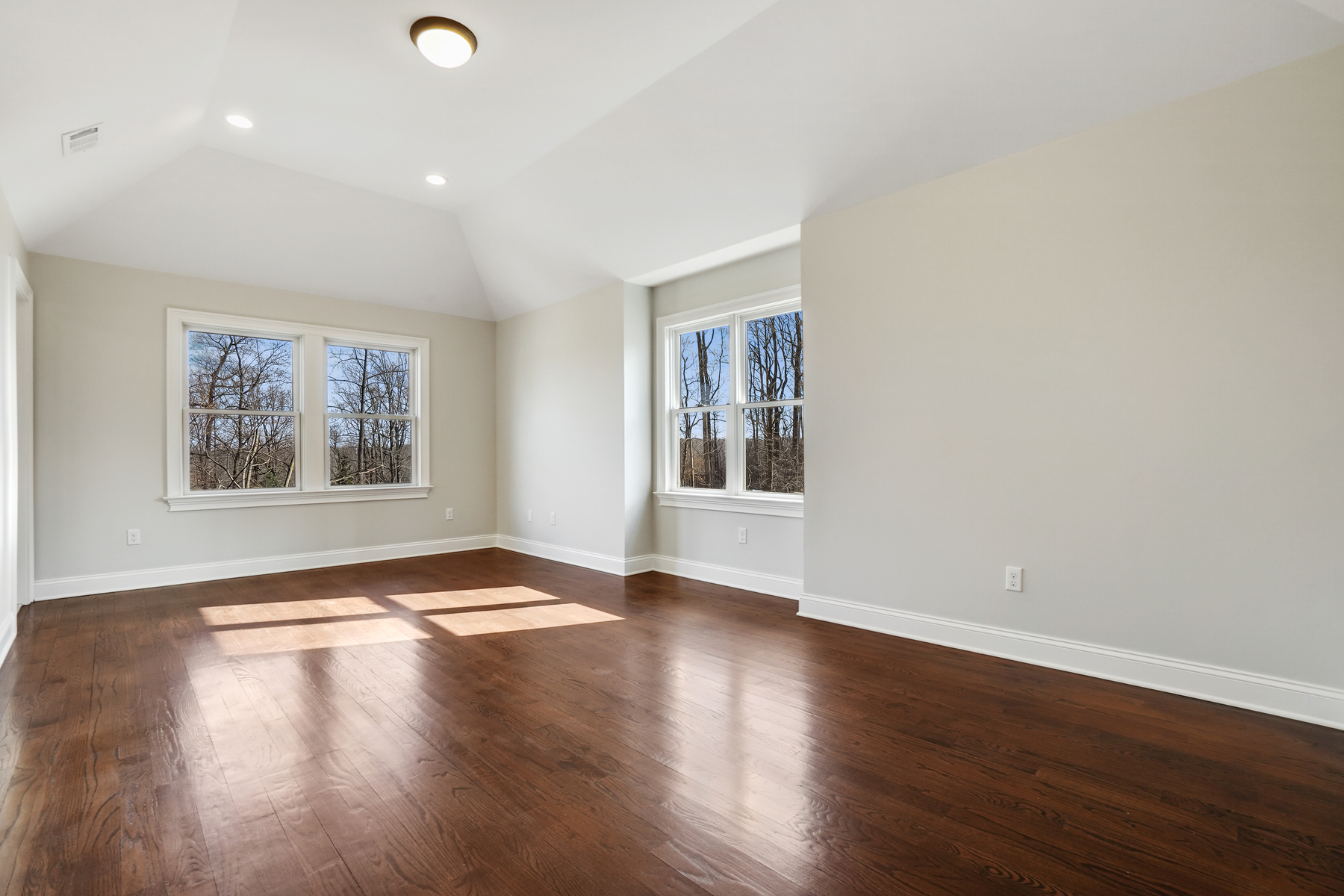 611 Ridge Road
