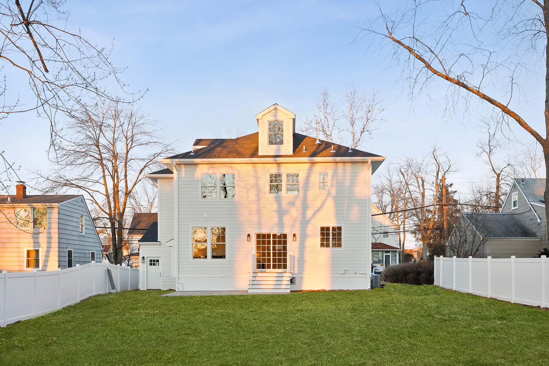 13 Plain Street