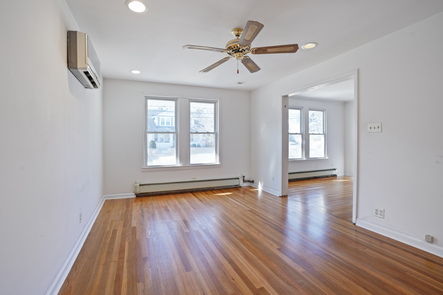 23 Saint Lawrence Avenue