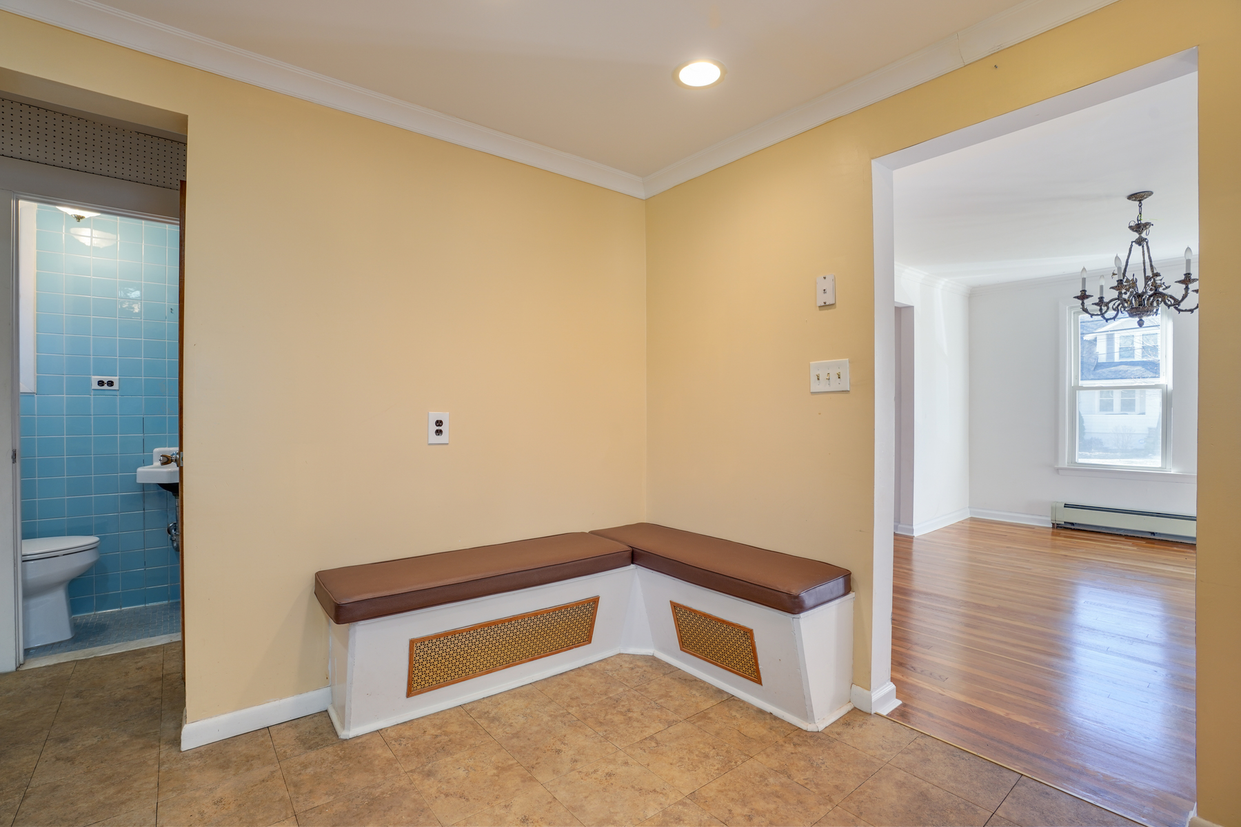 23 Saint Lawrence Avenue