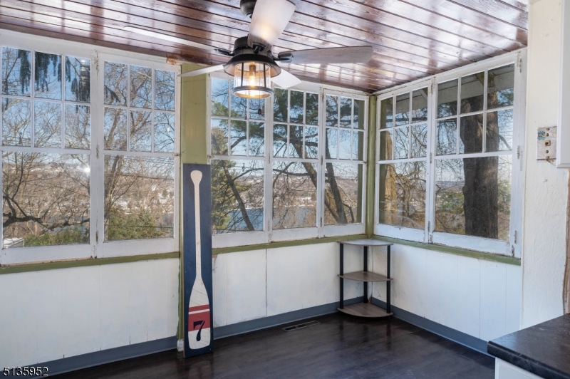 311 Springbrook Trl