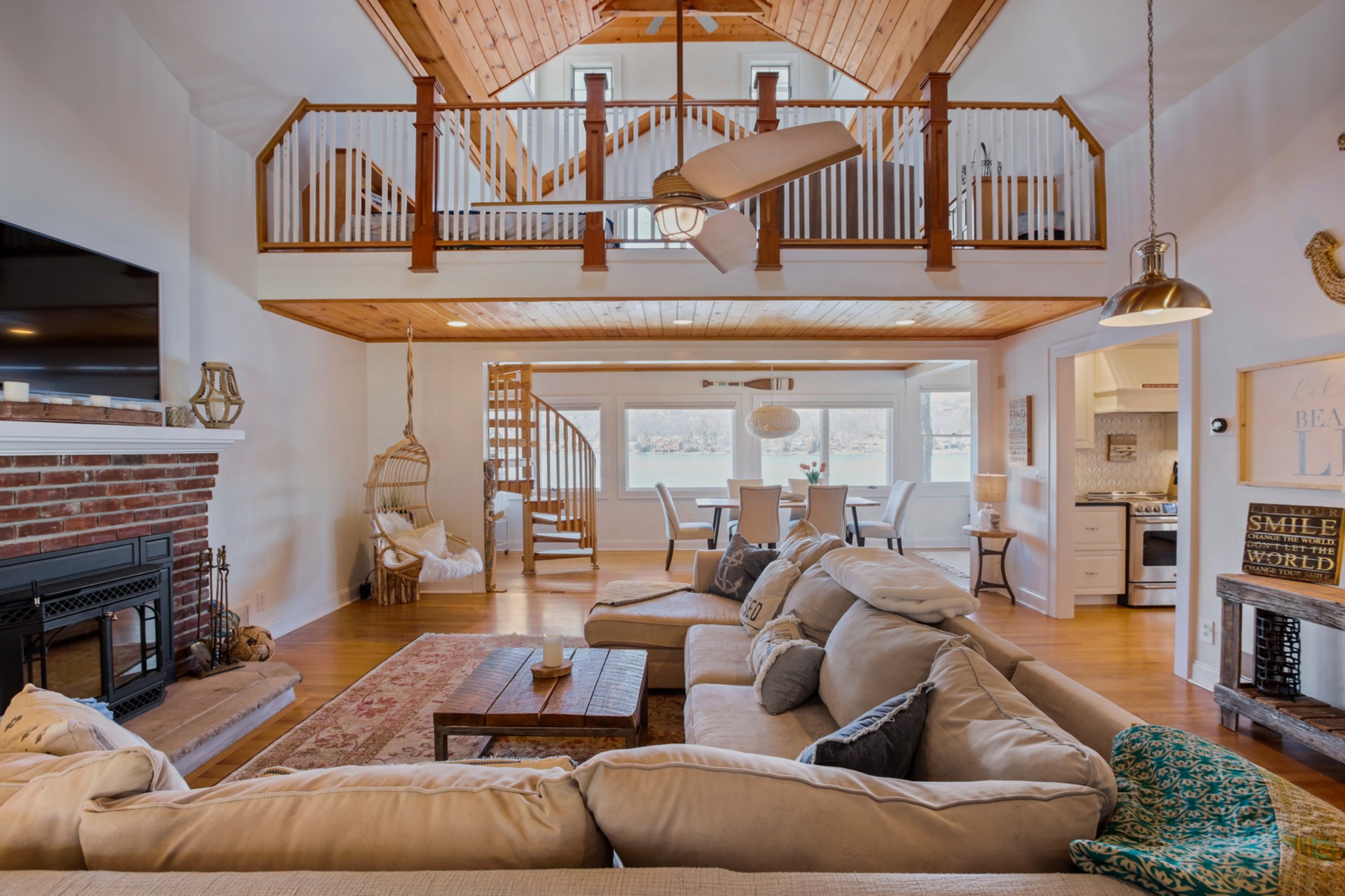 254 E Shore Trail