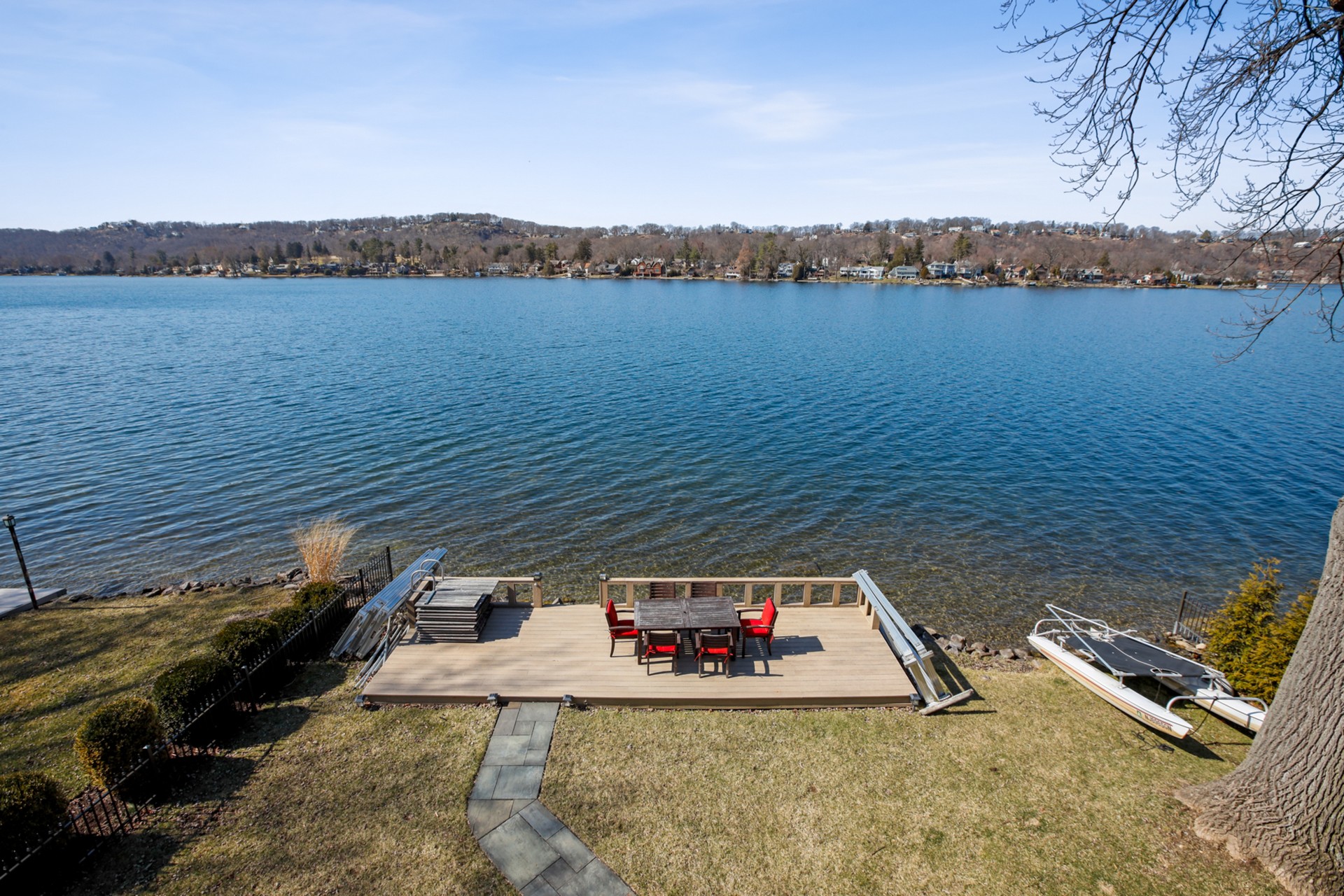 254 E Shore Trail