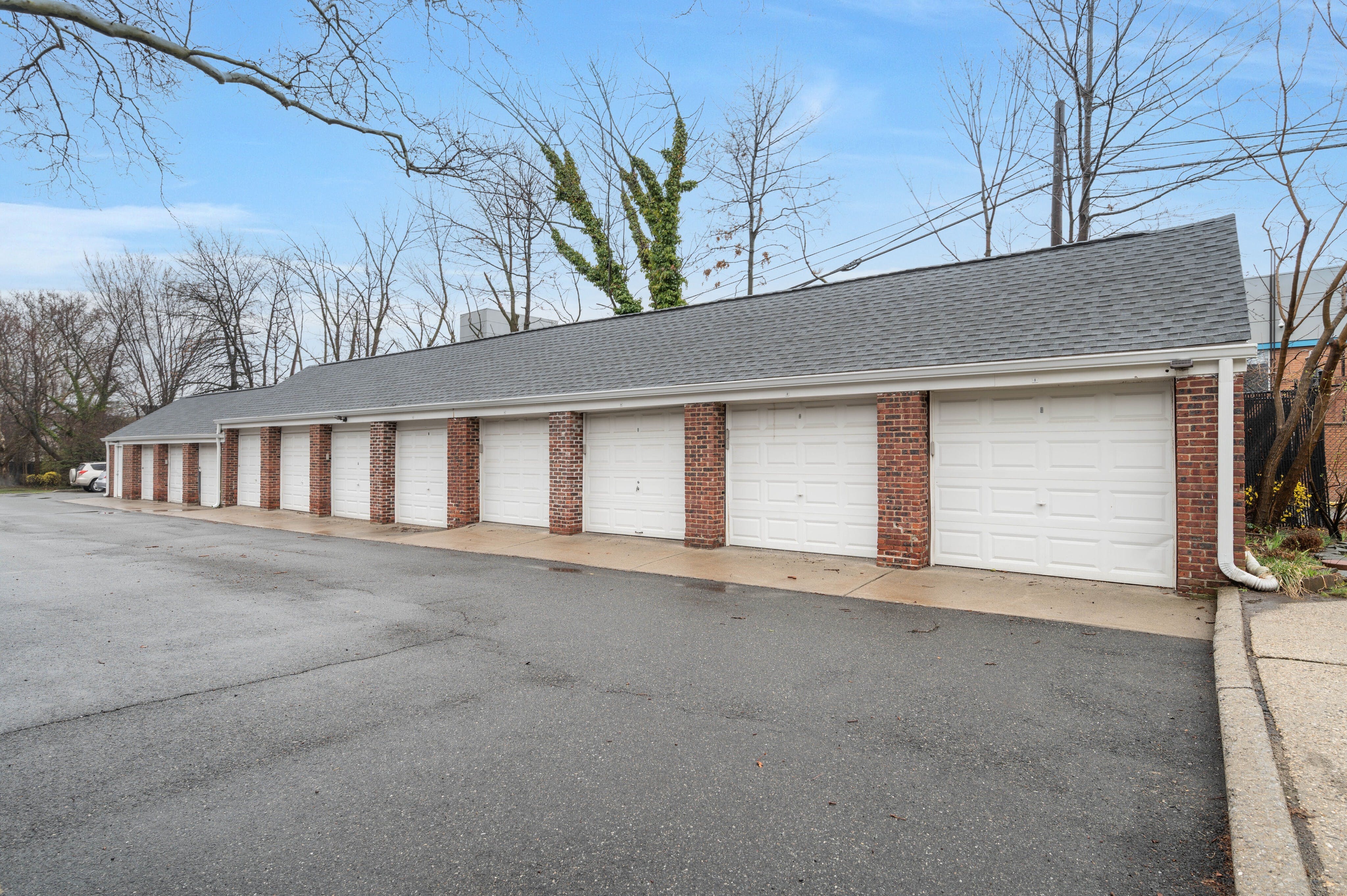 72A Meadowbrook Place