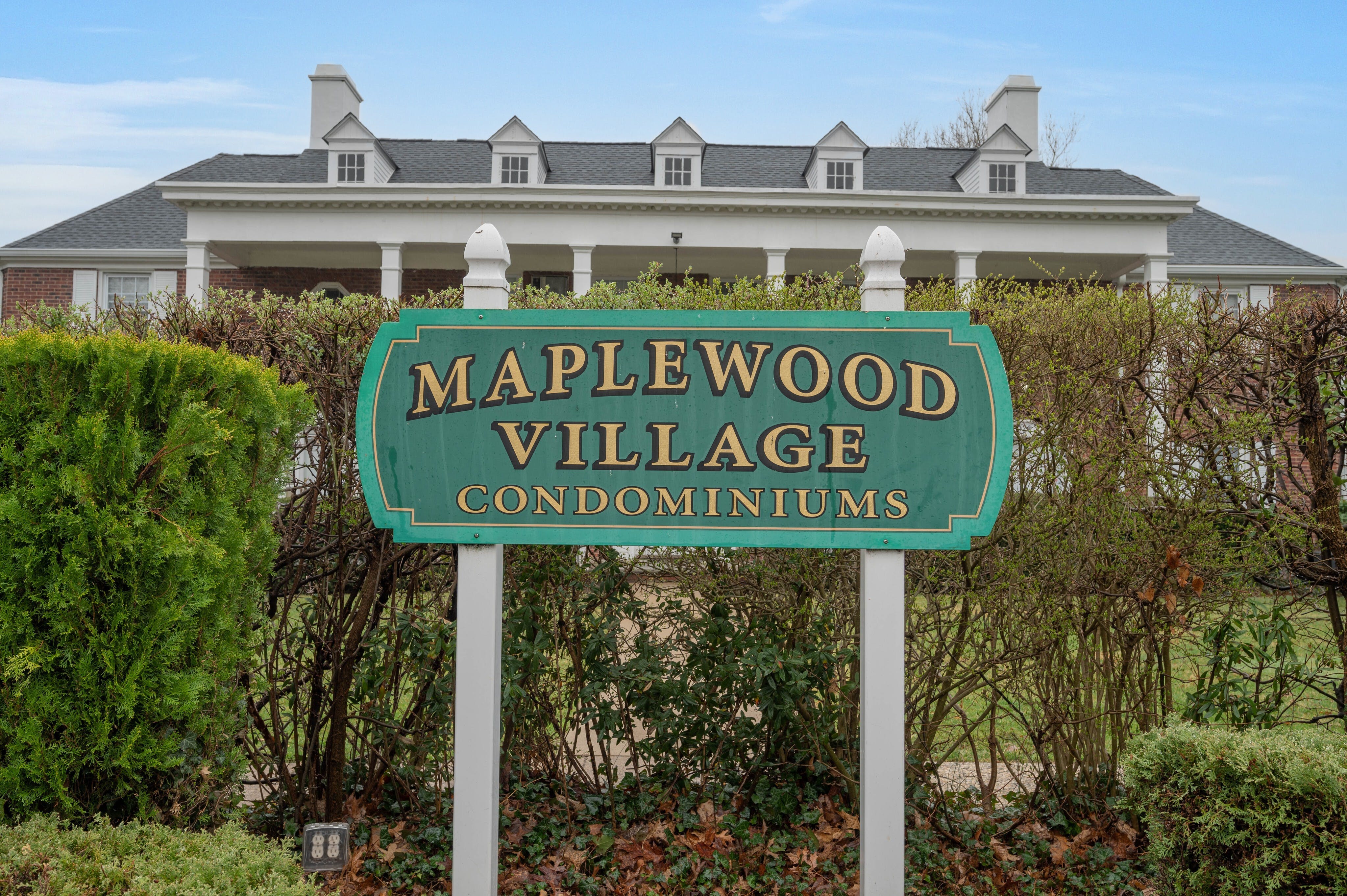 72A Meadowbrook Place