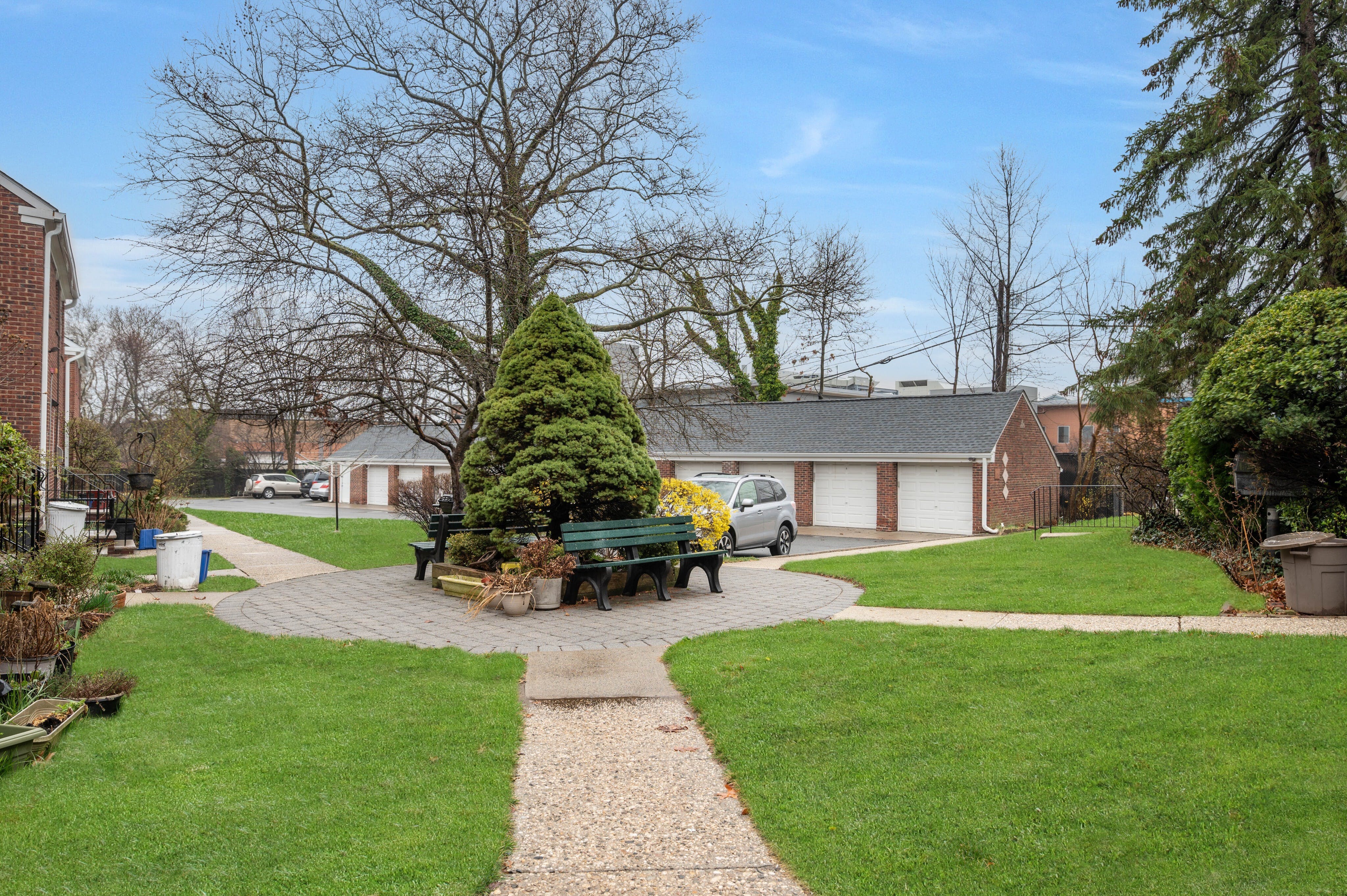 72A Meadowbrook Place