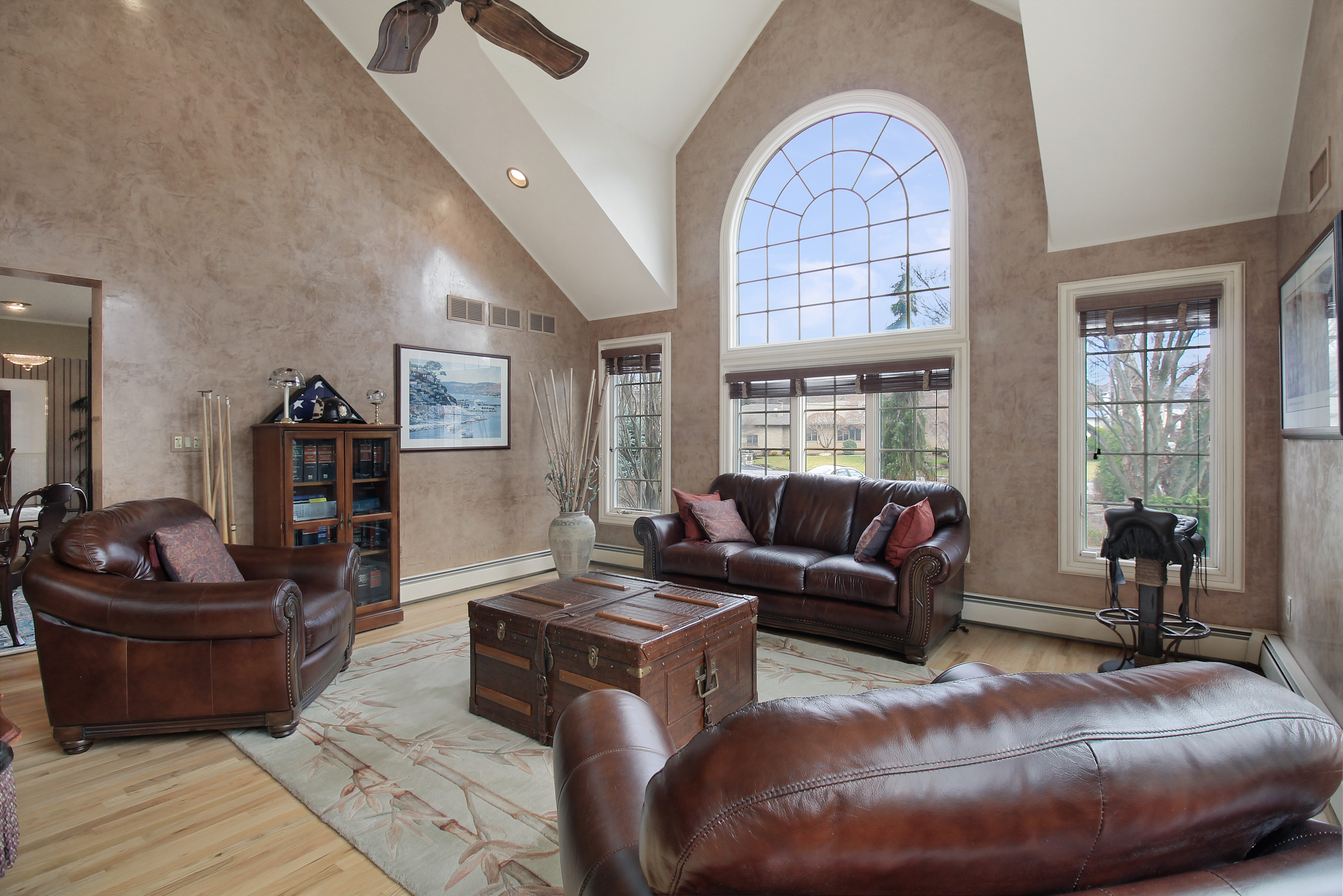 3 Heritage Ct