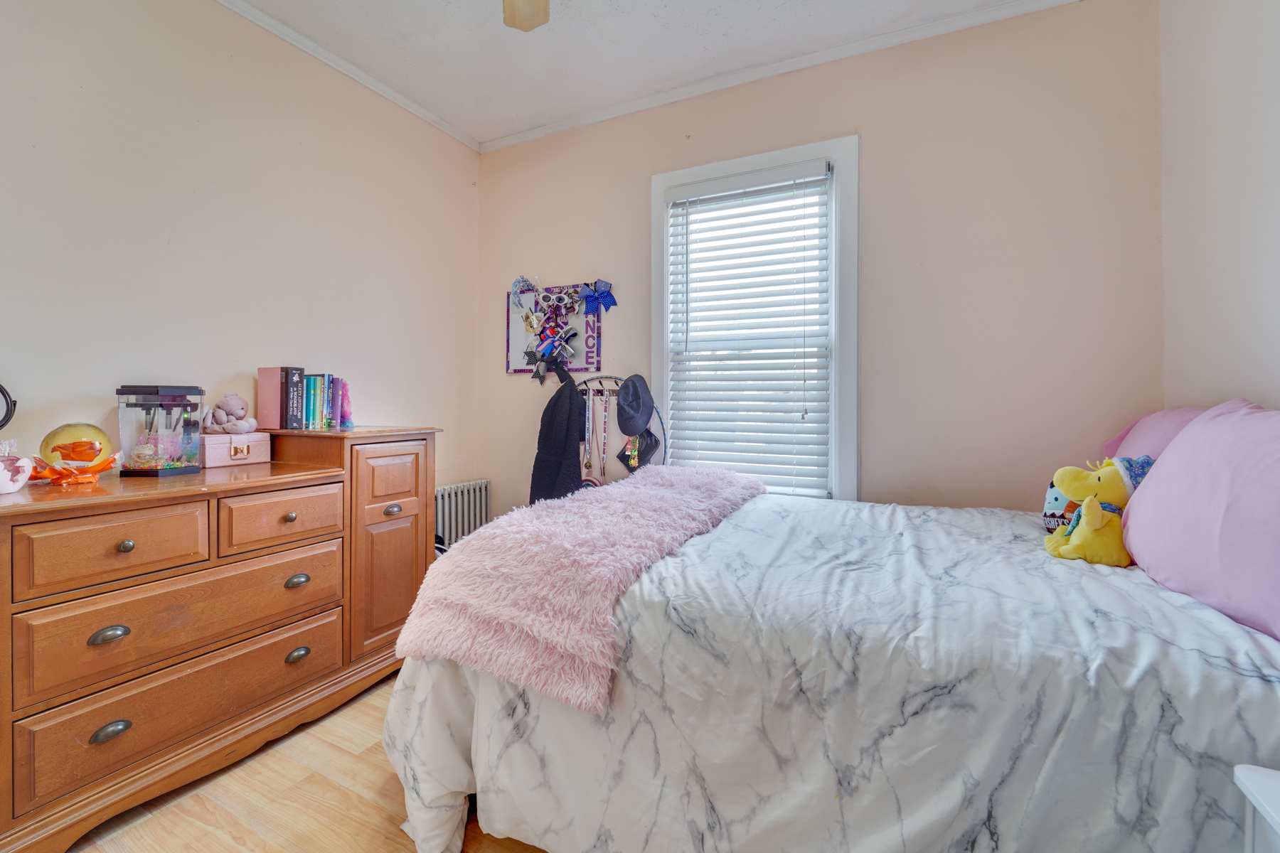 333 W Clay Avenue