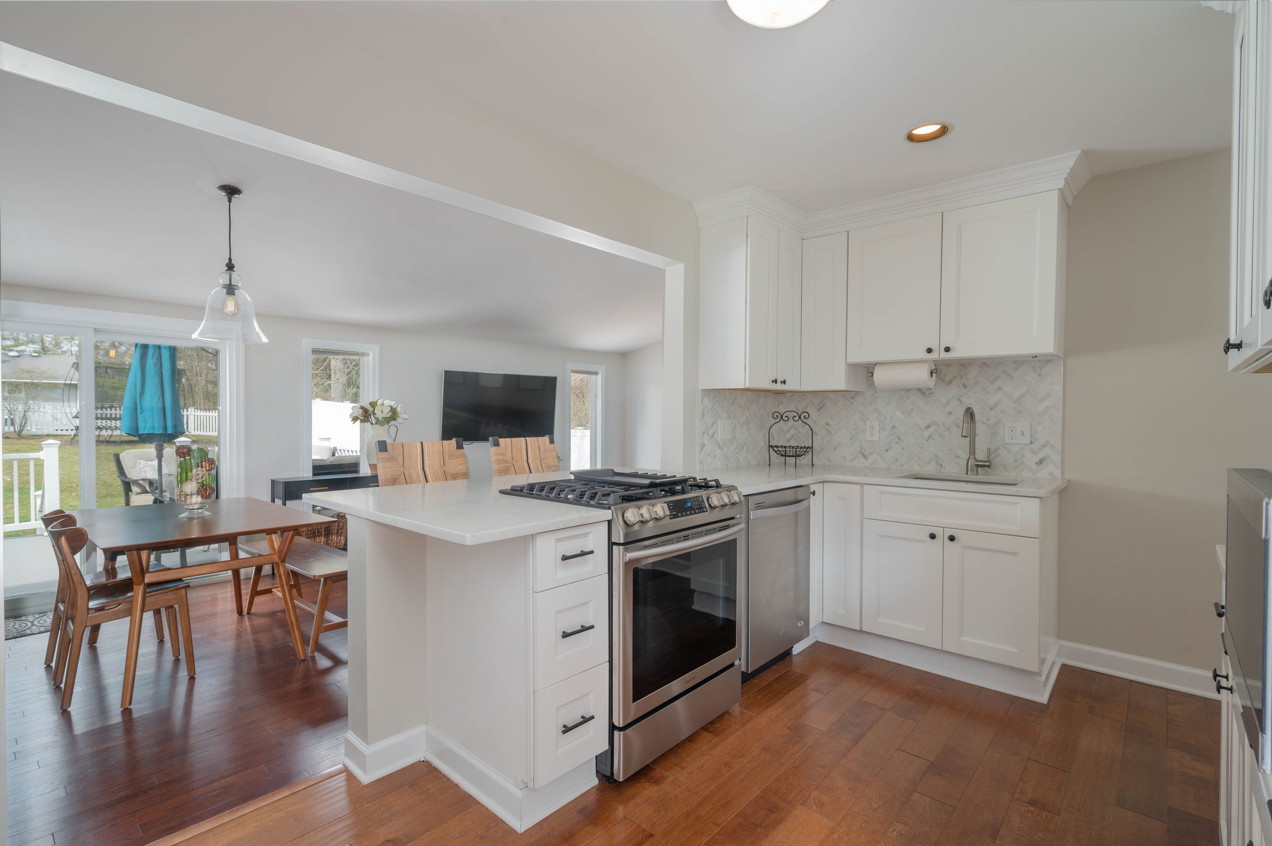157 N Hillside Avenue