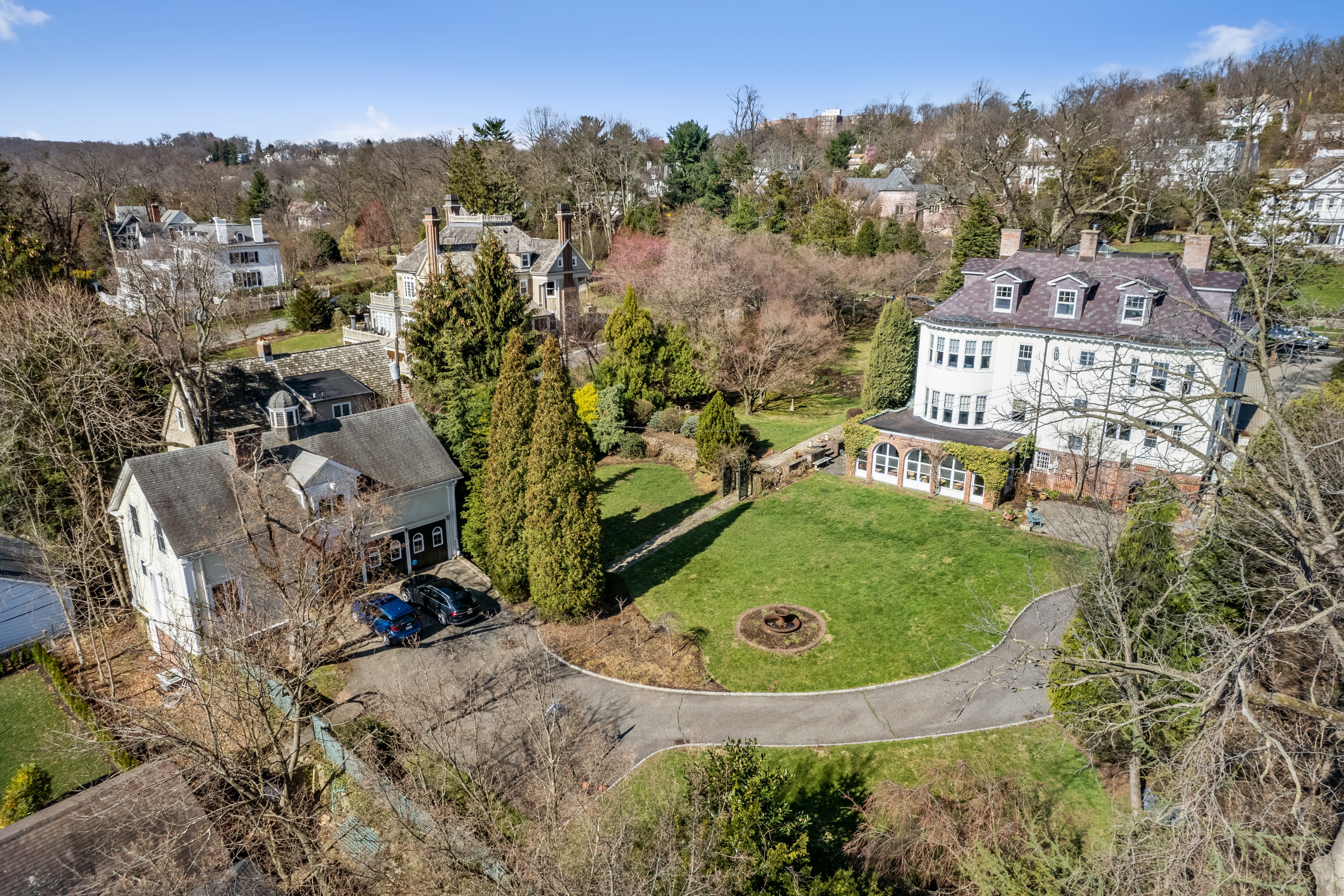 95 Up Mountain Avenue