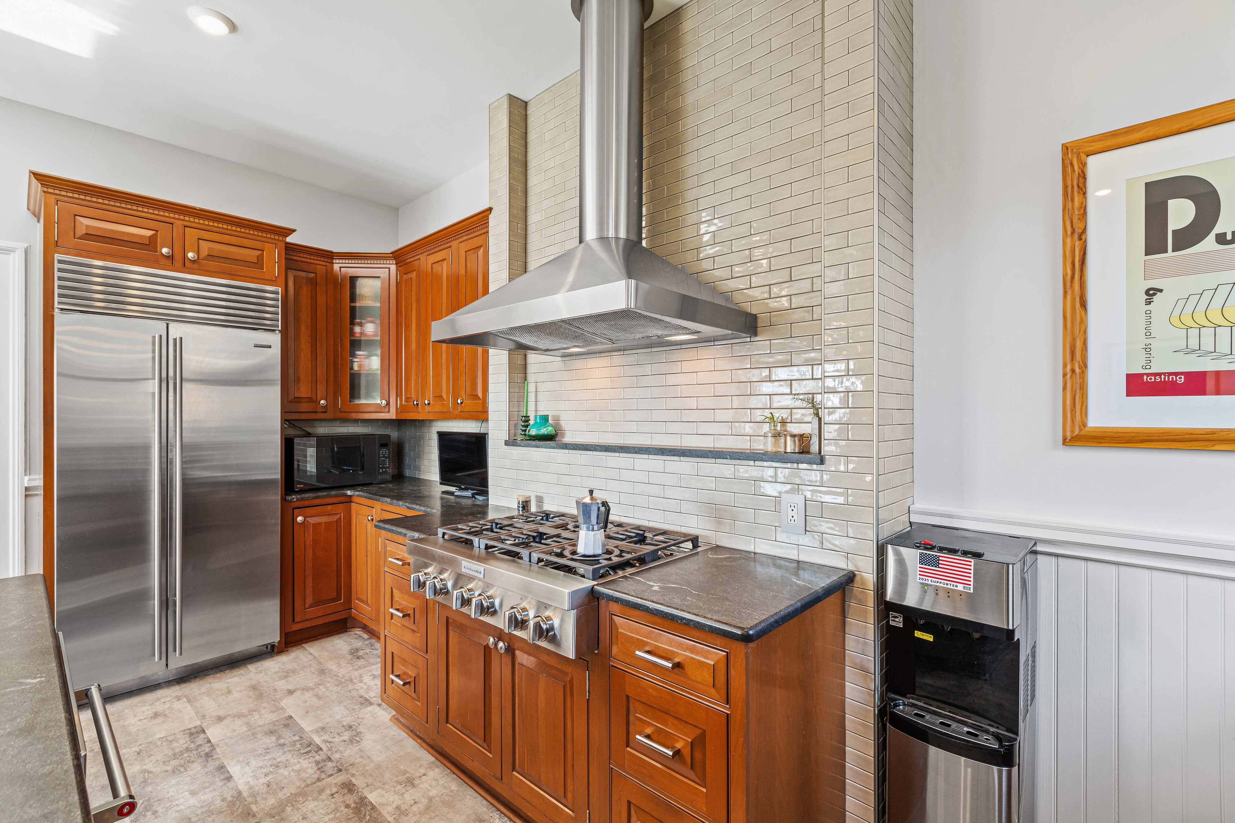 95 Up Mountain Avenue