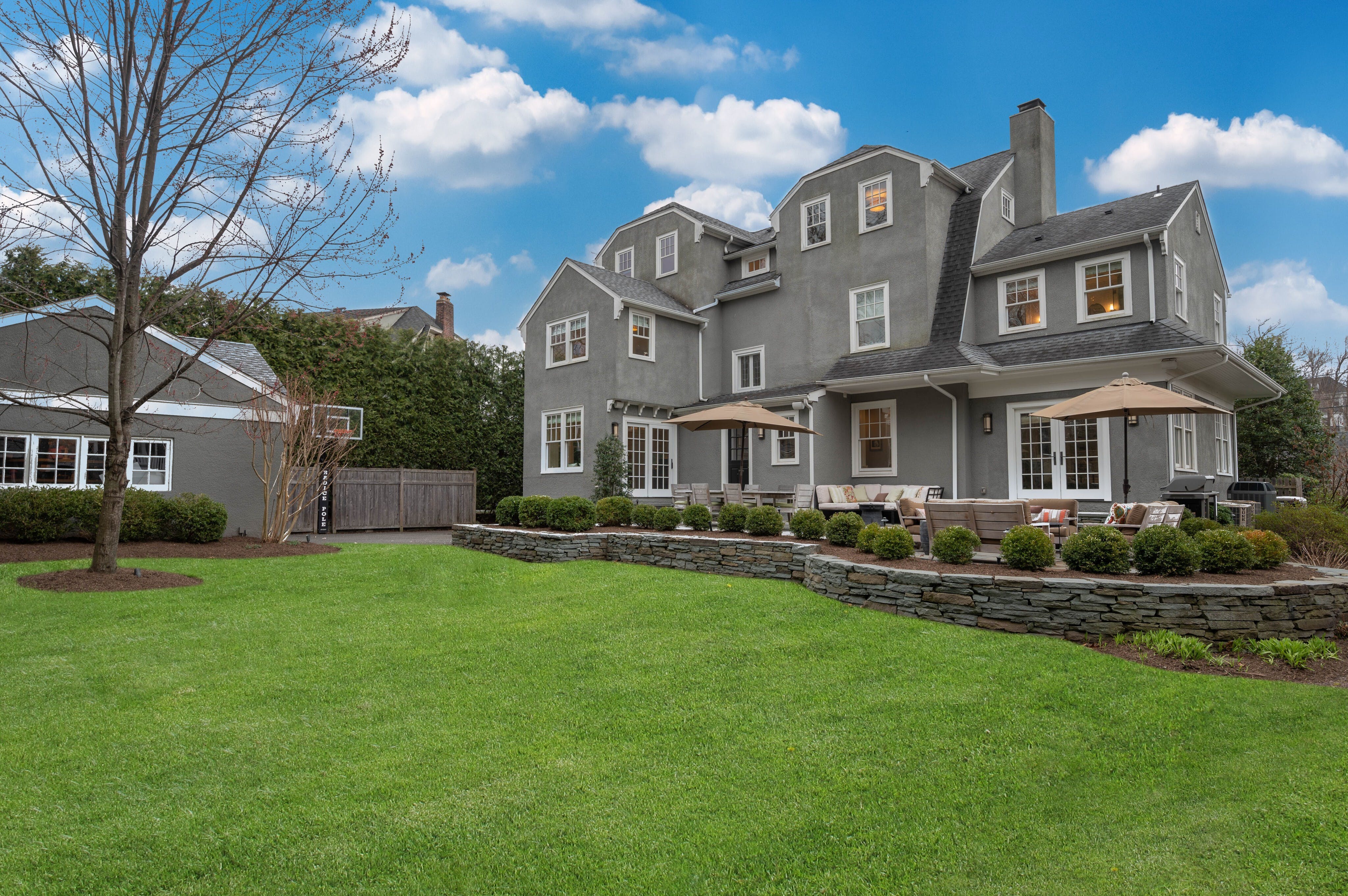 47 Hawthorne Place