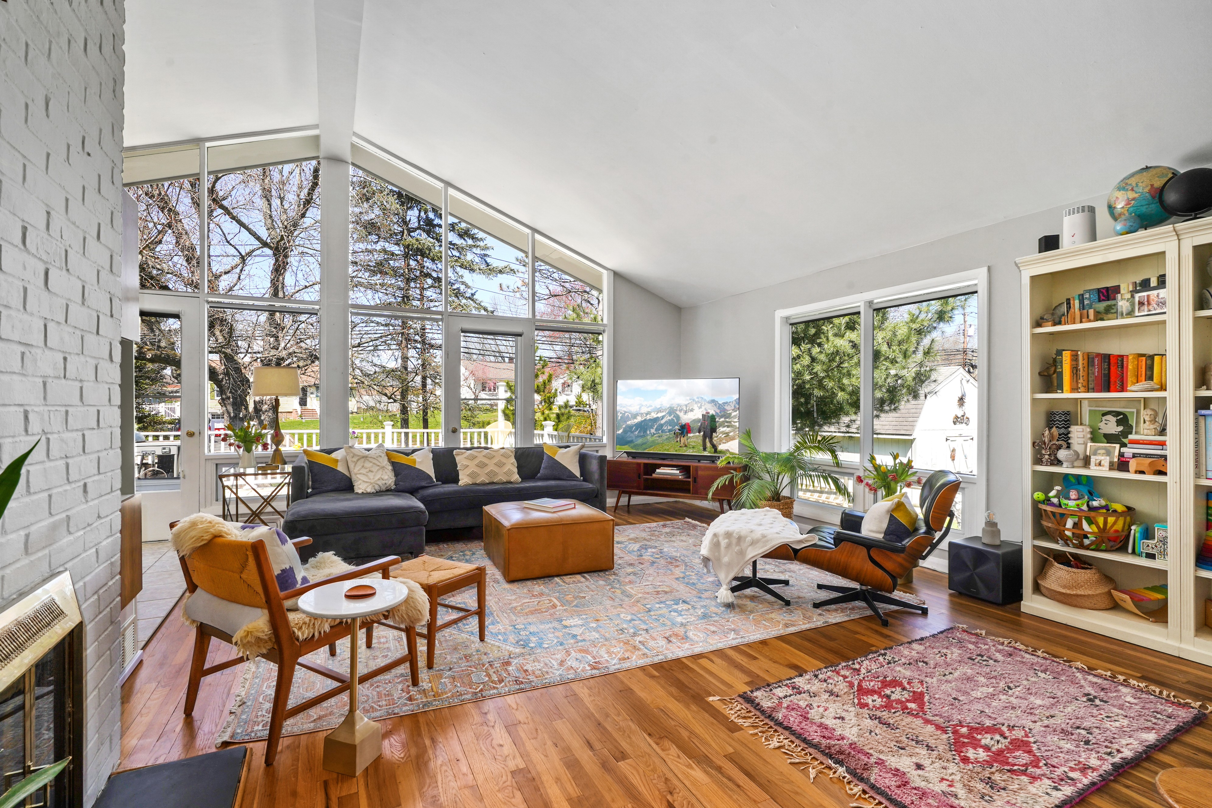 4 Mountain Way