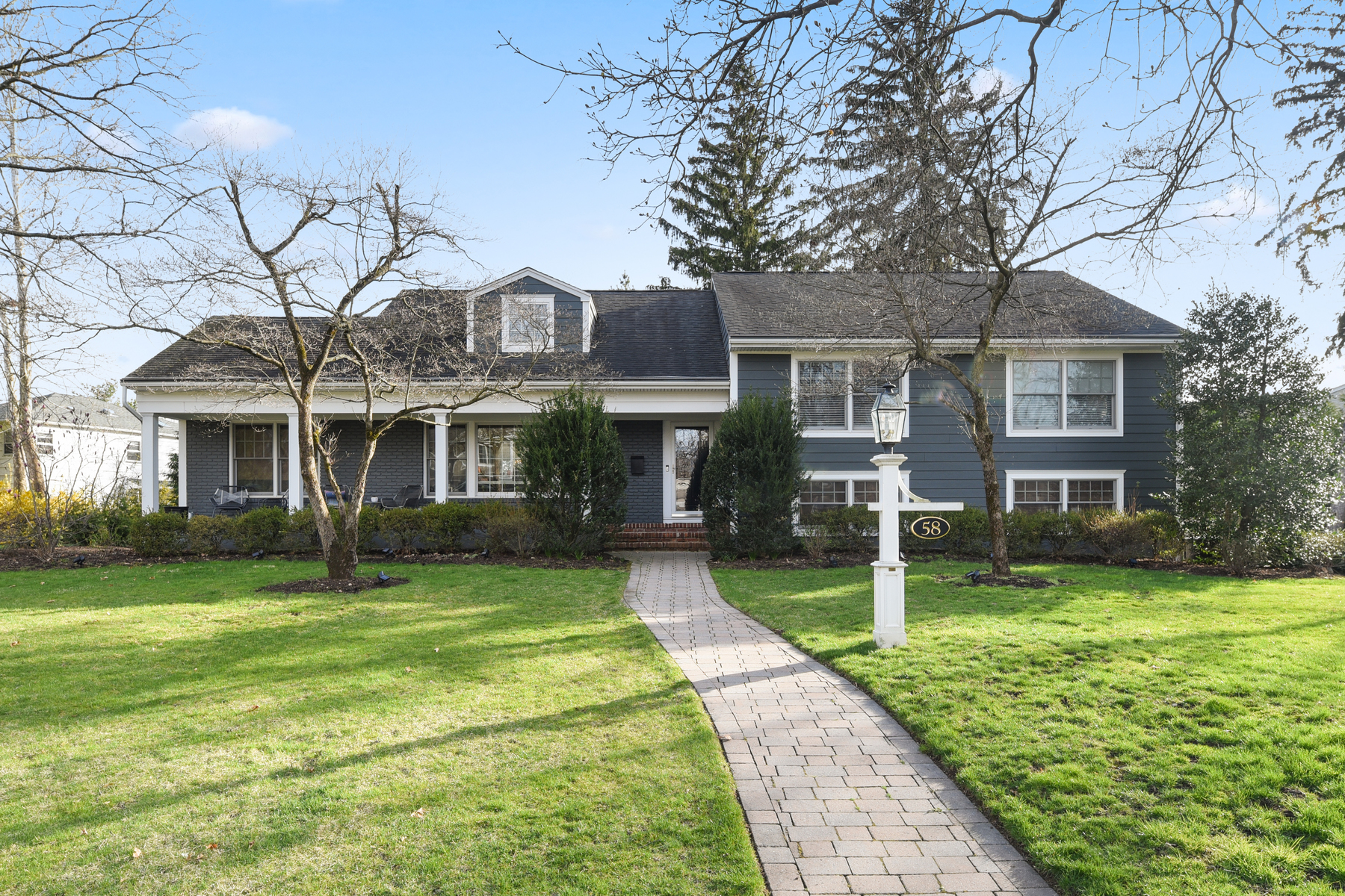 58 Oval Road