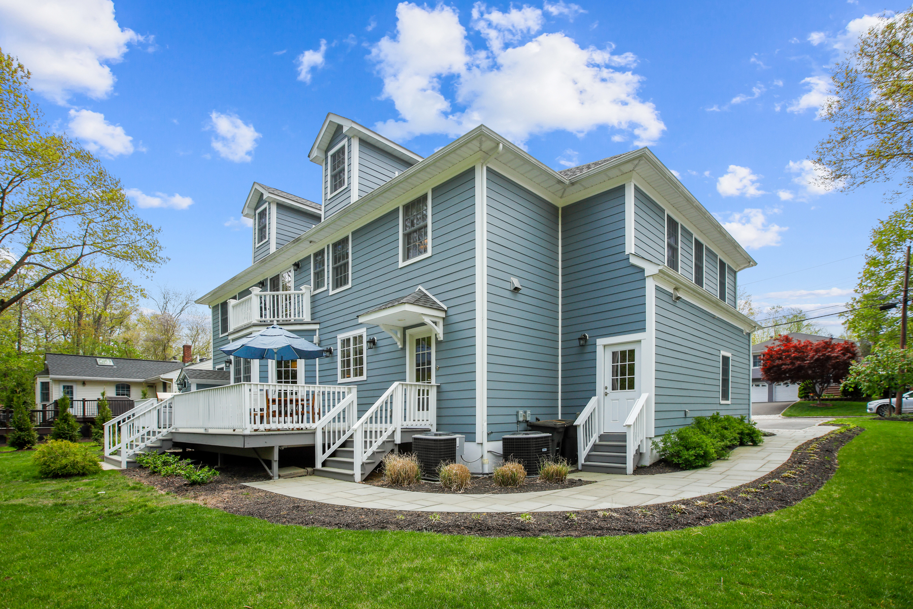 32 Greenfield Avenue