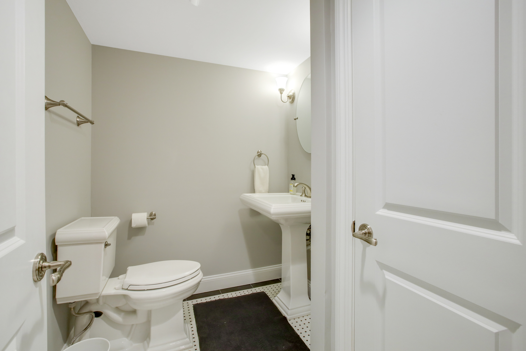 32 Greenfield Avenue
