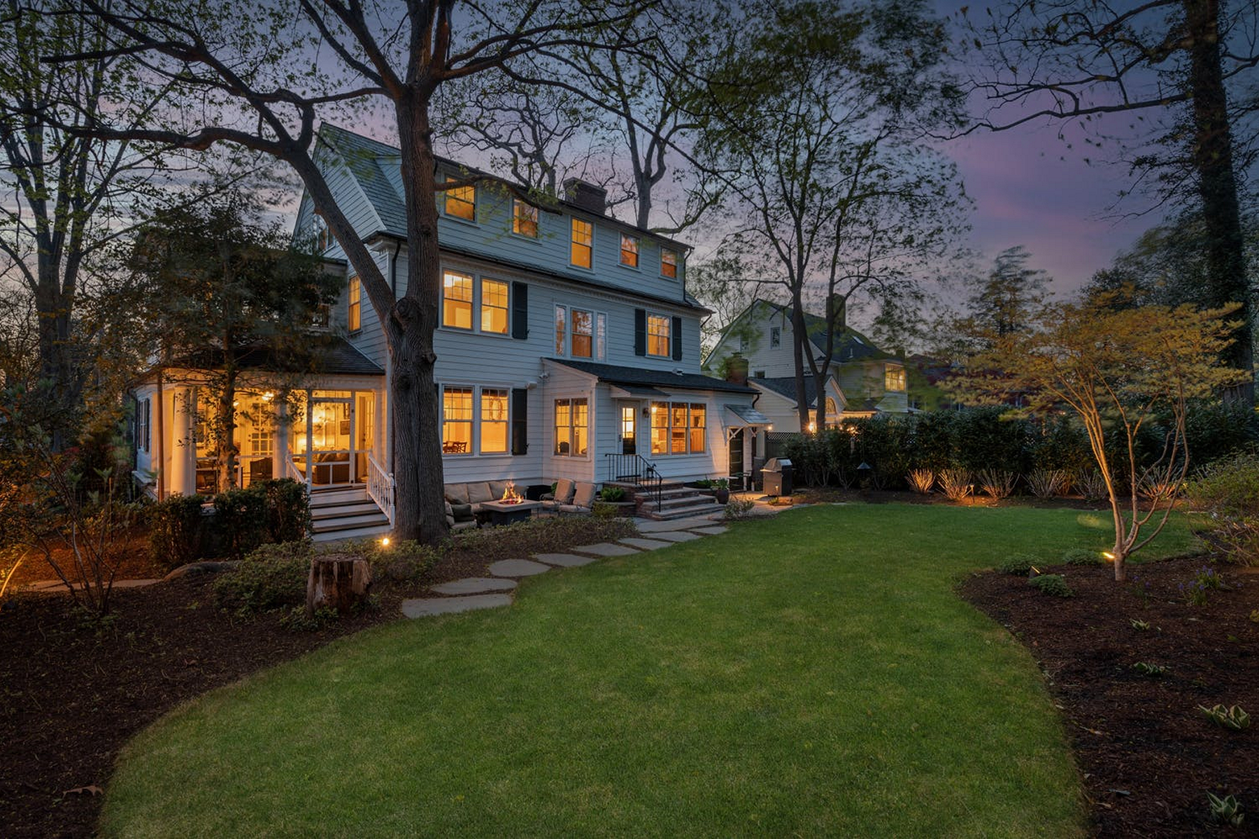 34 Hawthorne Place