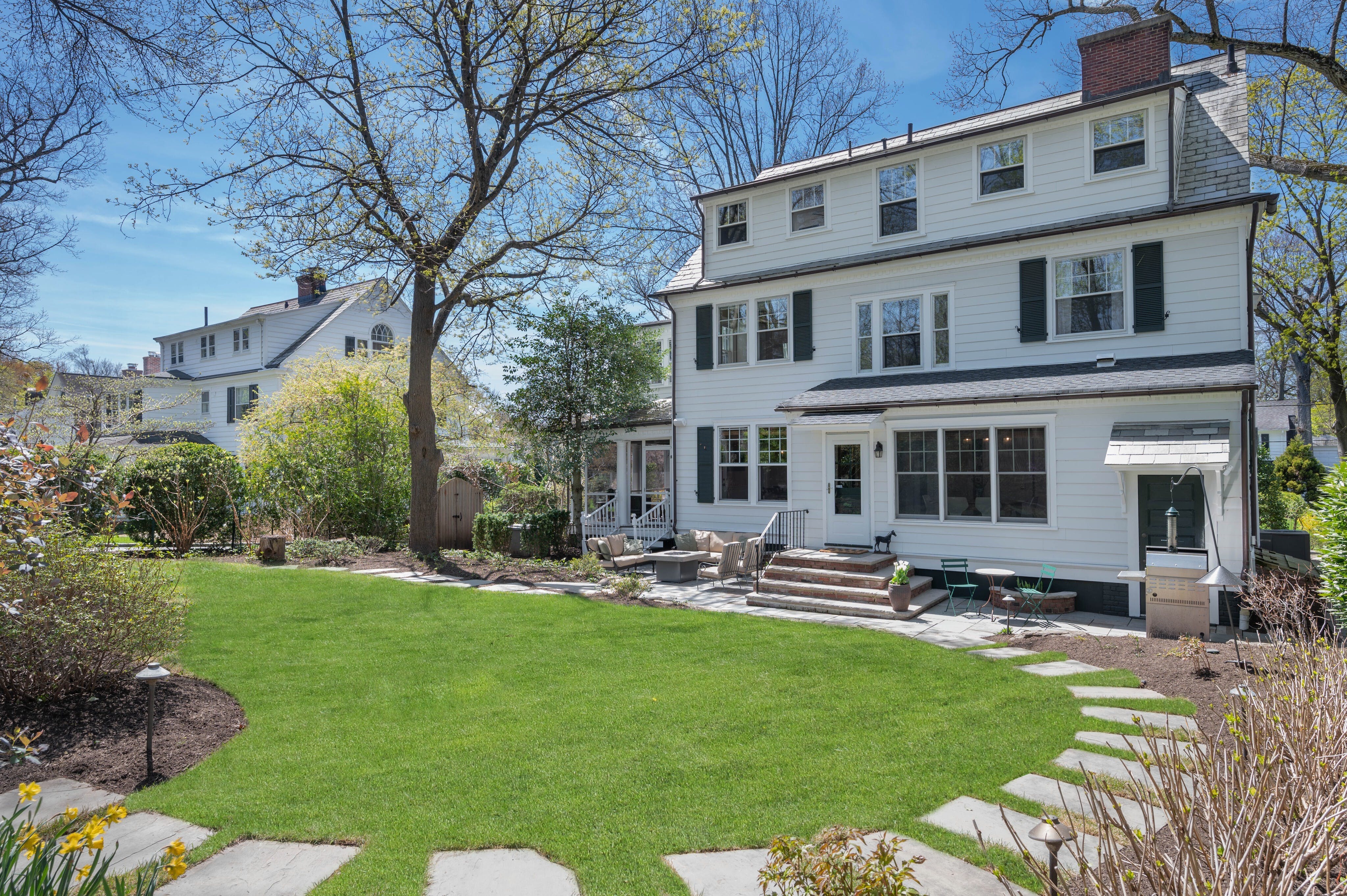 34 Hawthorne Place