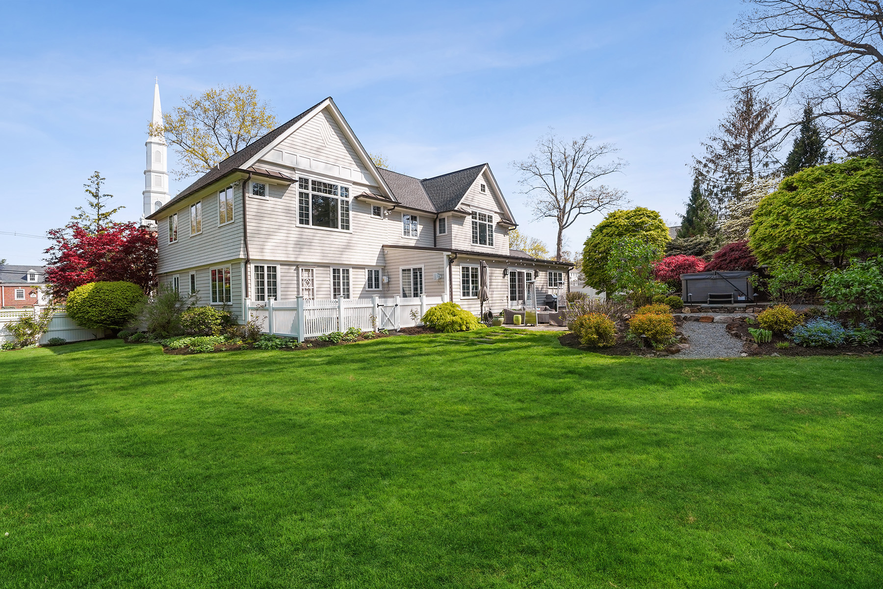 201 Hartshorn Drive