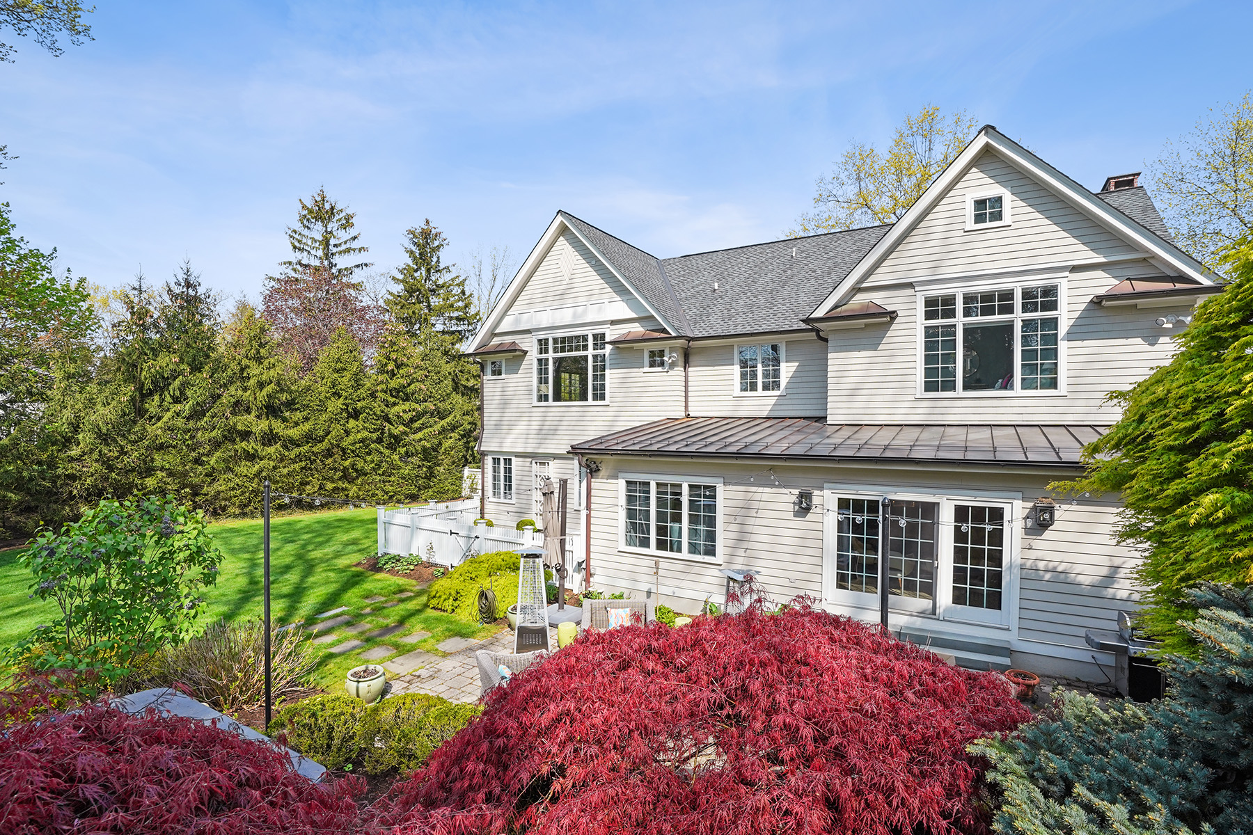 201 Hartshorn Drive