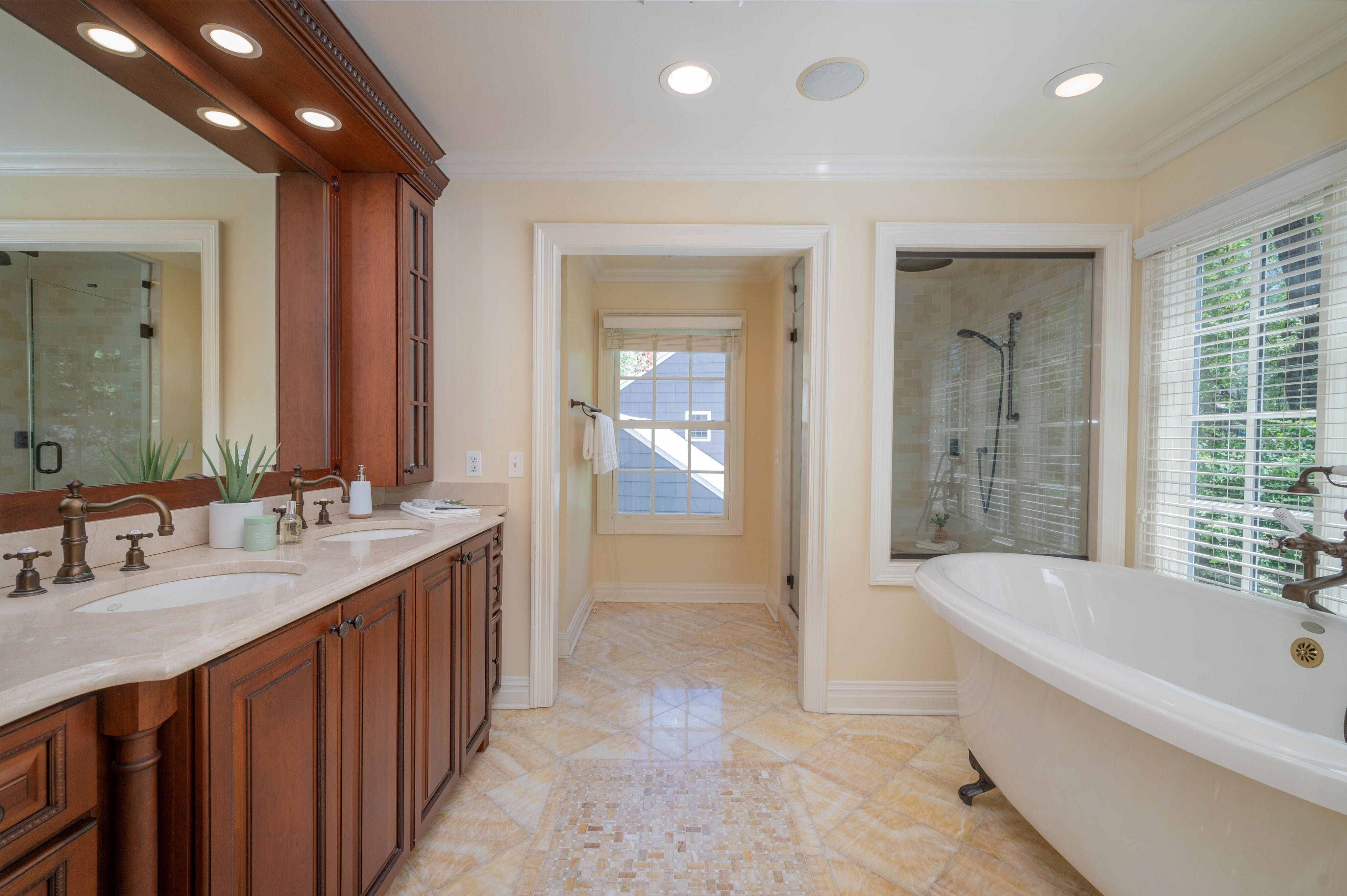 12 Deer Run Circle